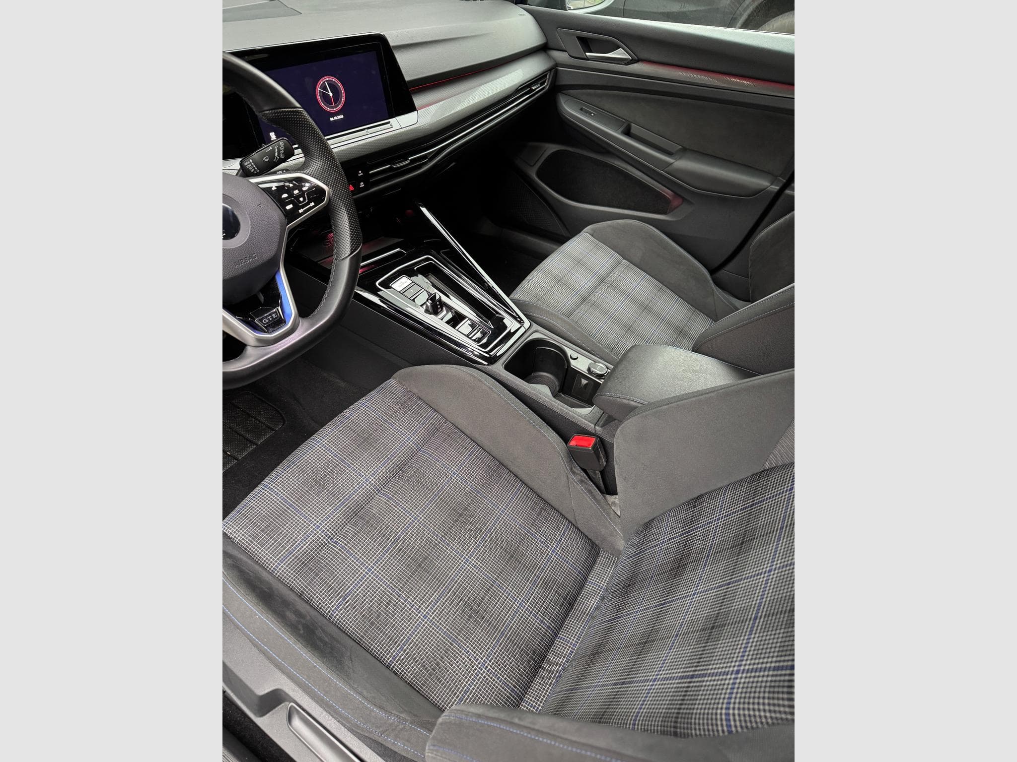 VW Golf 1,4 GTE (2022) - Foto 11