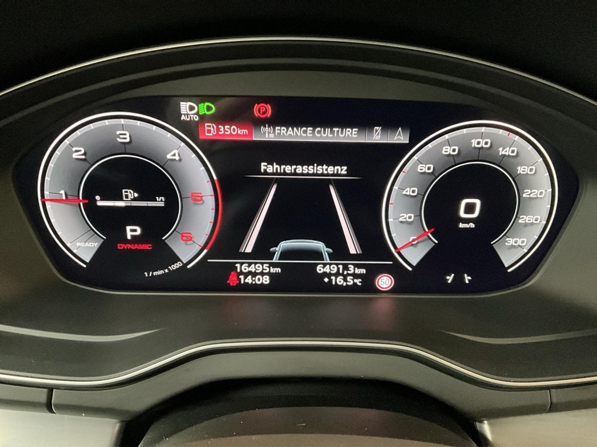 Audi Q5 S-line+S-tronic+Quattro+40TDI (2025) - Photo 11