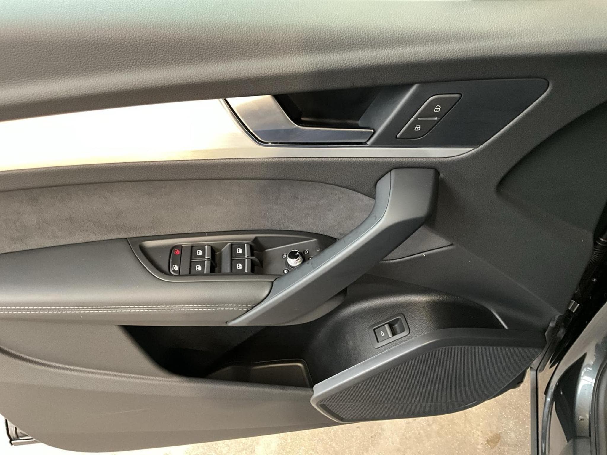 Audi Q5 S-line+S-tronic+Quattro+40TDI (2025) - Photo 14