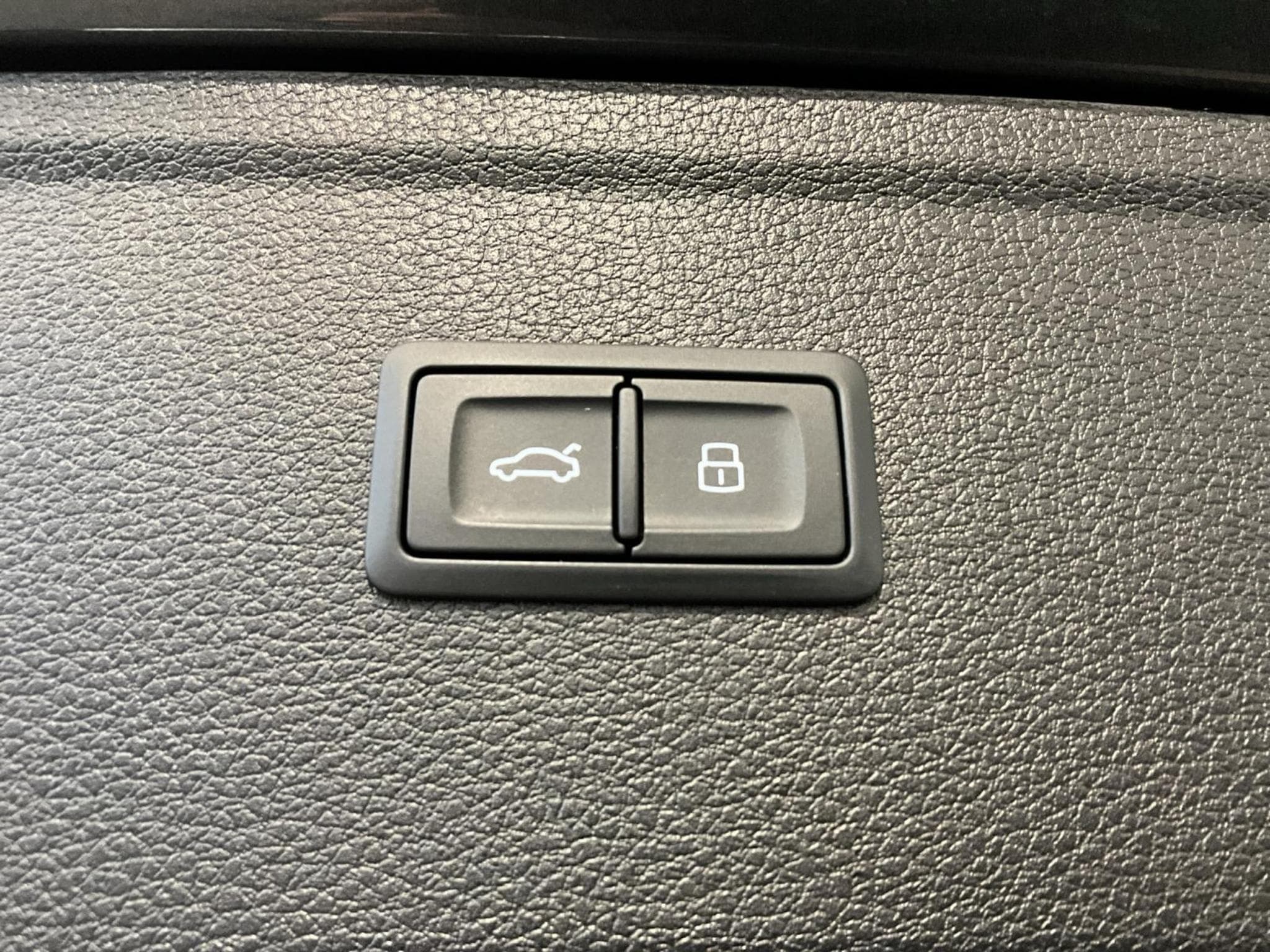 Audi Q5 S-line+S-tronic+Quattro+40TDI (2025) - Photo 18