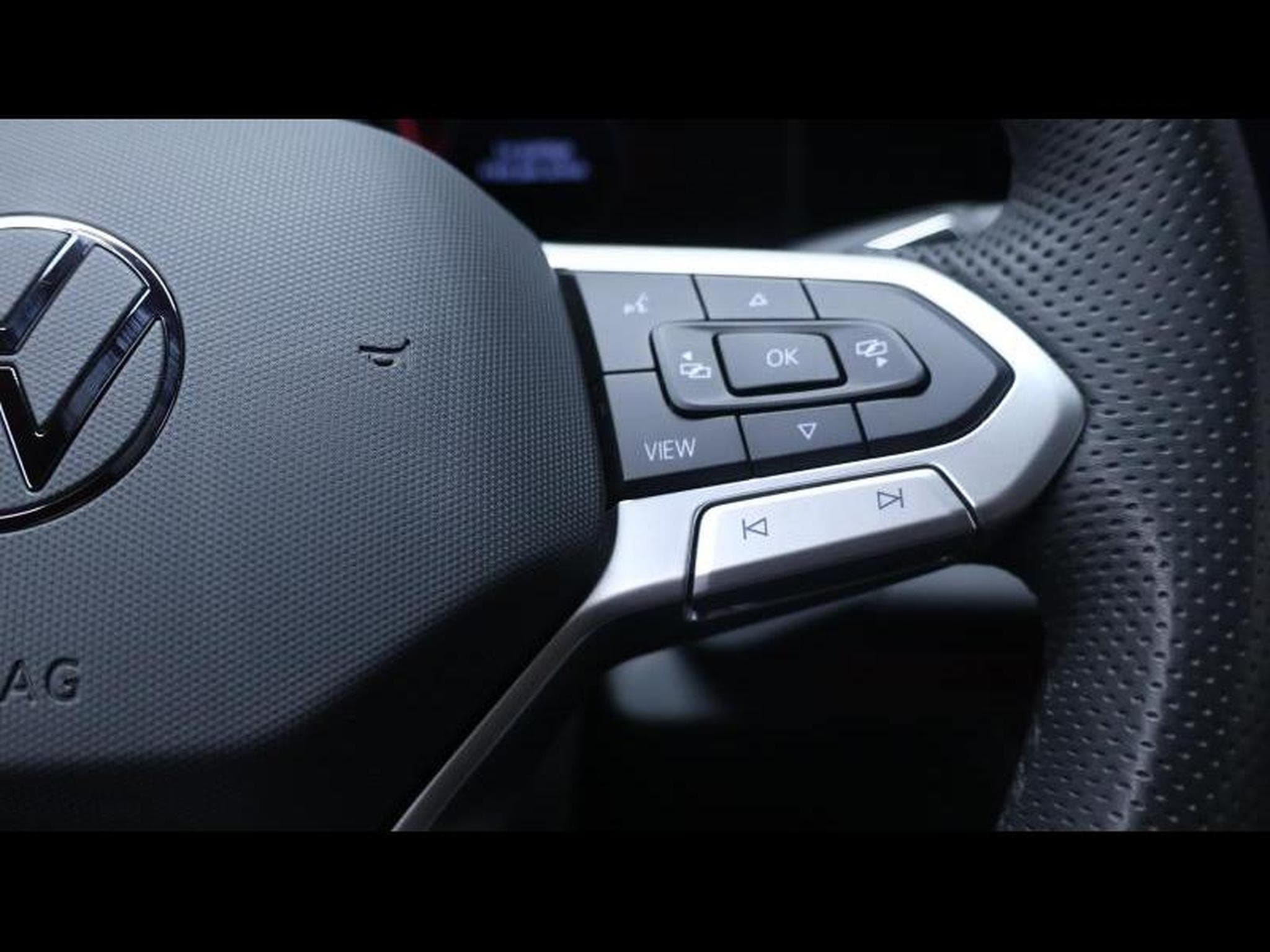 VW Tiguan New Tiguan TDi 150 R-Line Black Style DSG7 (2024) - Foto 16