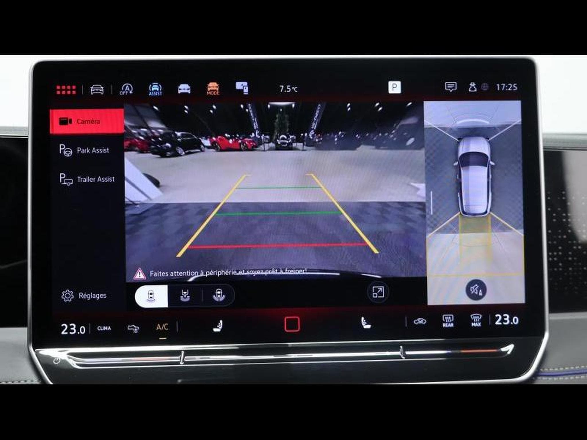 VW Tiguan New Tiguan TDi 150 R-Line Black Style DSG7 (2024) - Foto 19