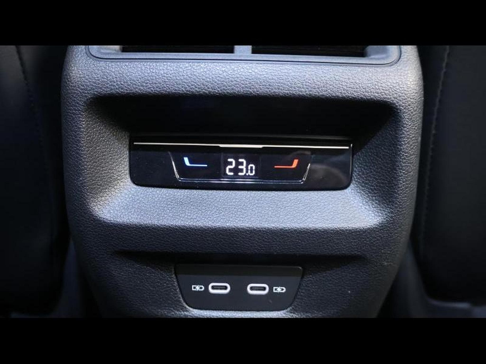 VW Tiguan New Tiguan TDi 150 R-Line Black Style DSG7 (2024) - Foto 32