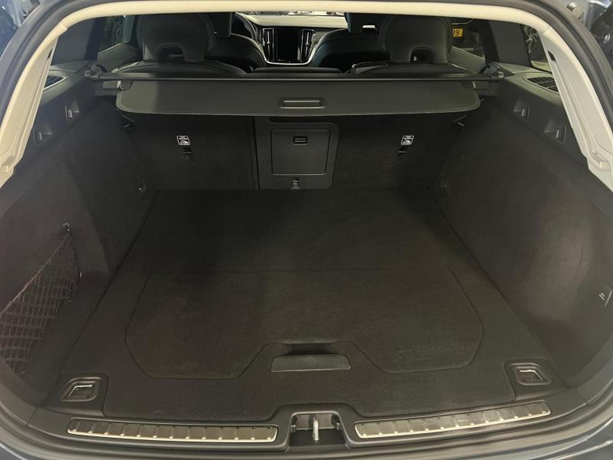 Volvo V60 Plus (2023) - Foto 18