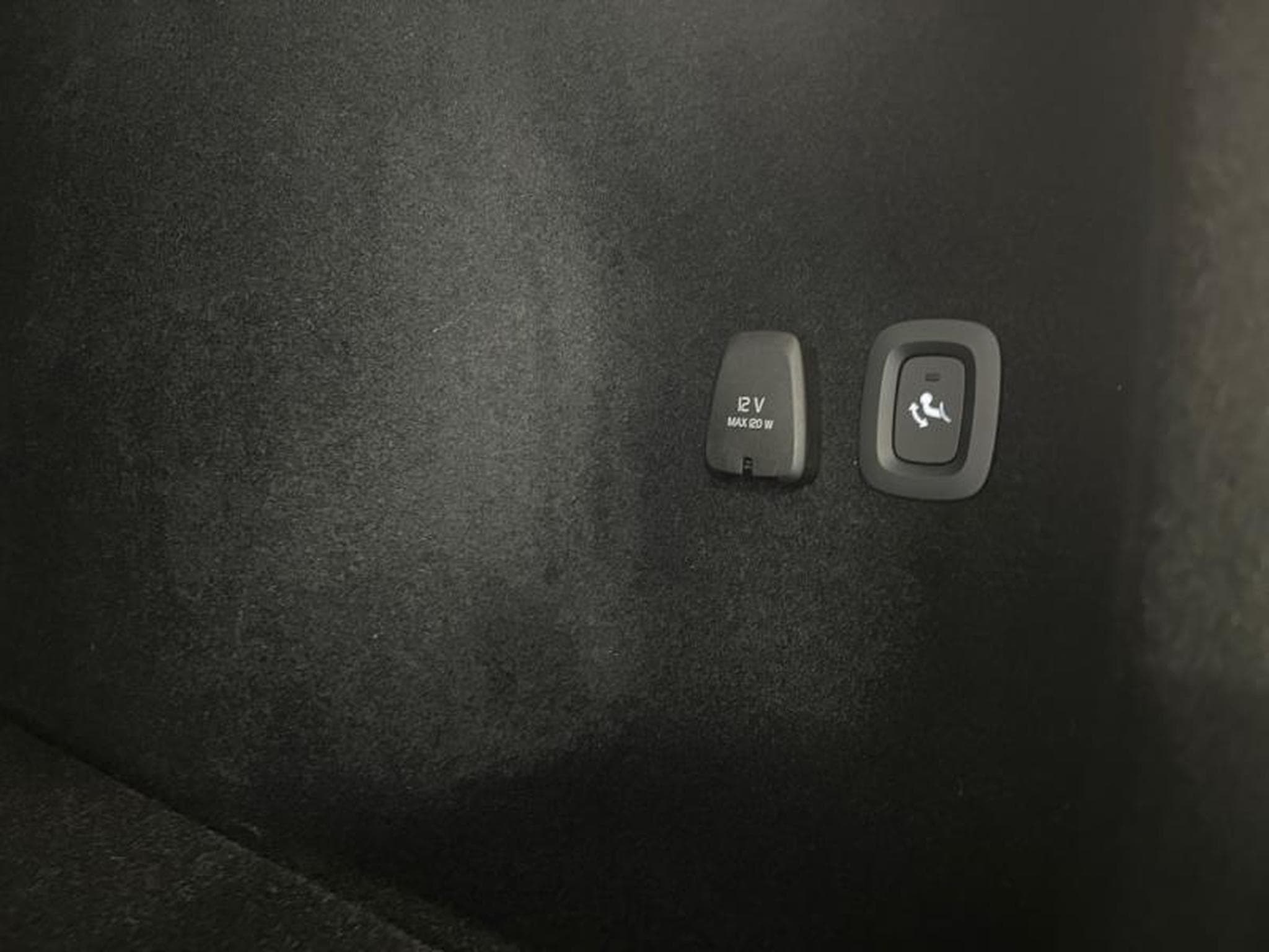 Volvo V60 Plus (2023) - Foto 19