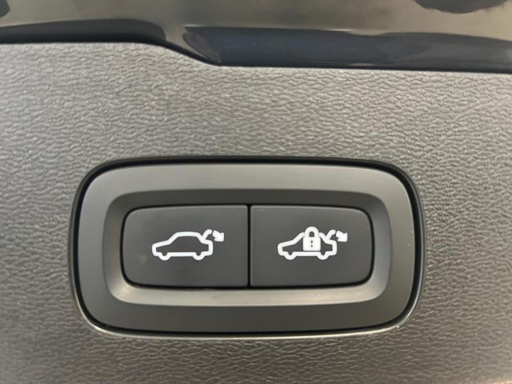 Volvo V60 Plus (2023) - Foto 20