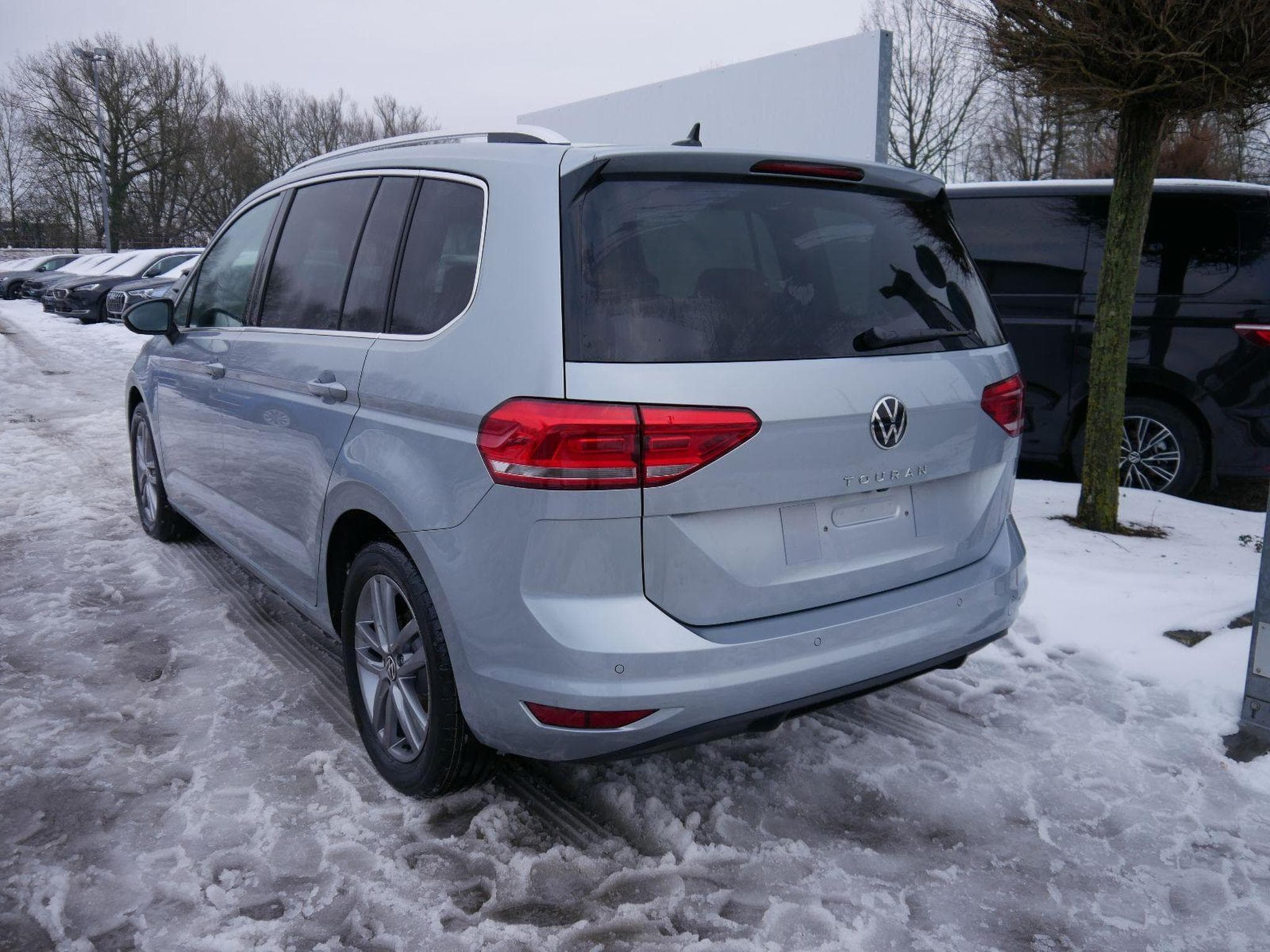 VW Touran Comfortline (2026) - Foto 6