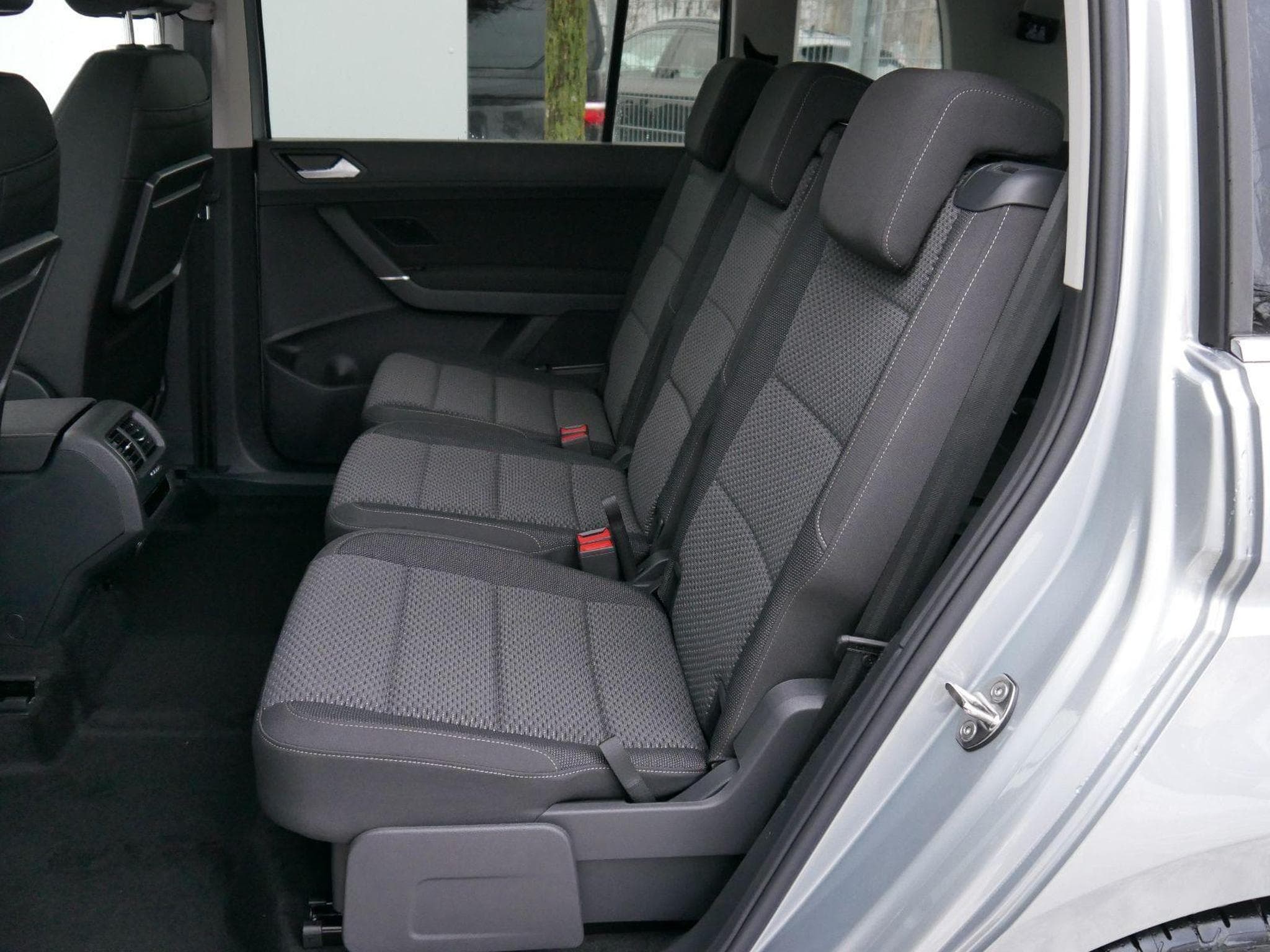 VW Touran Comfortline (2026) - Foto 9