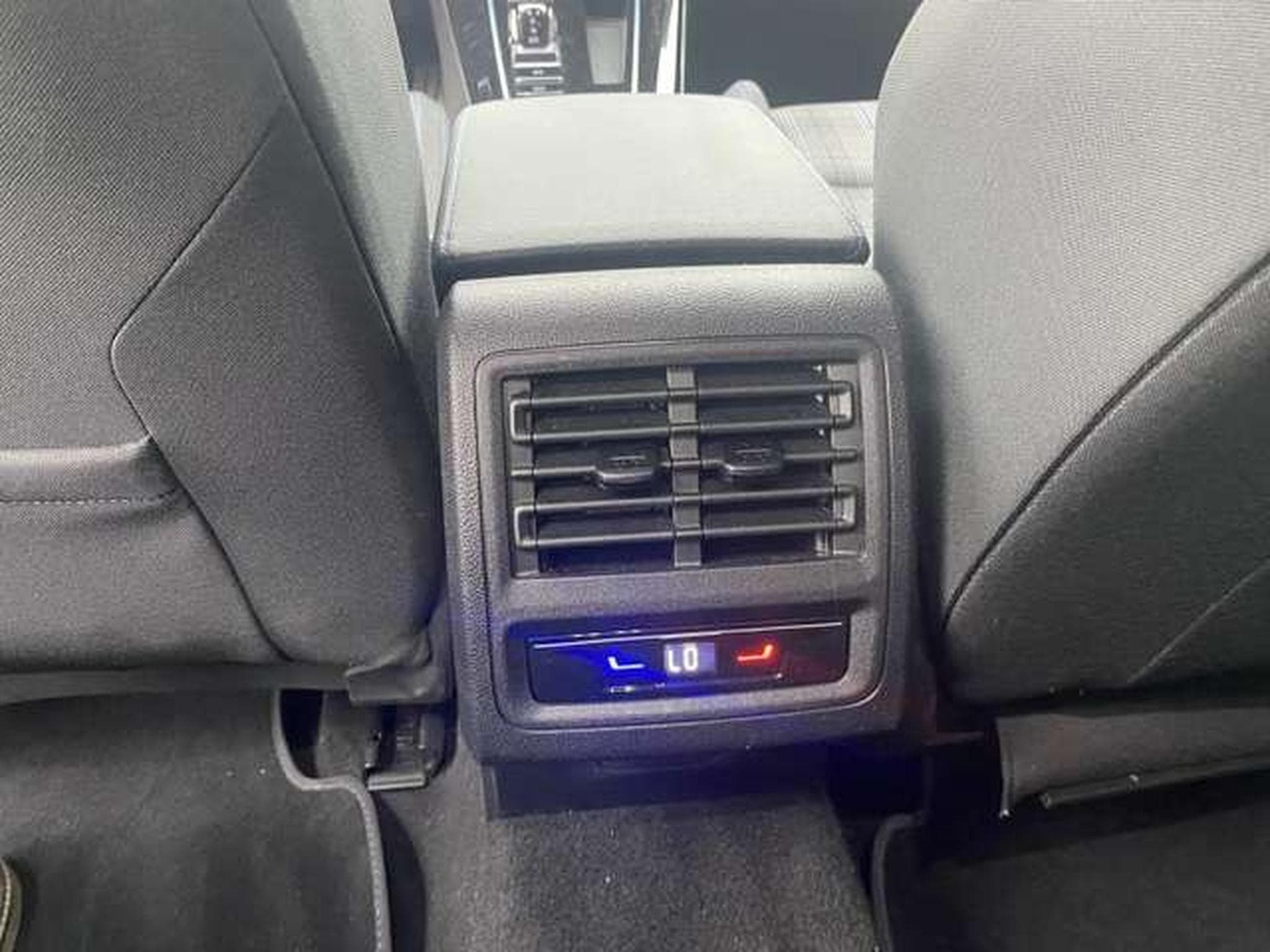 VW Golf Hybride - JUSQU'A 48 MOIS DE GARANTIE (2024) - Photo 15