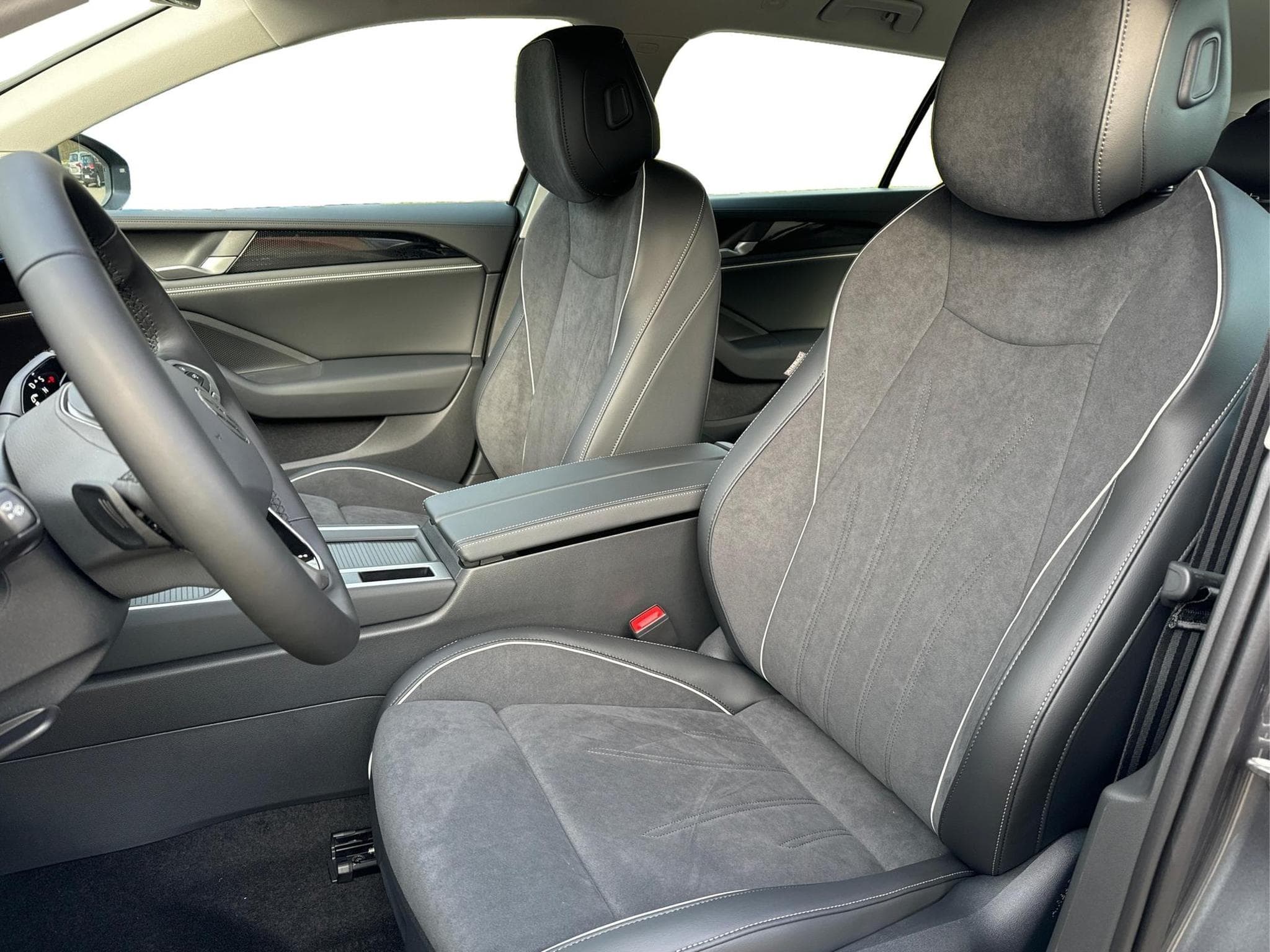 VW Passat Variant Business (2026) - Foto 17