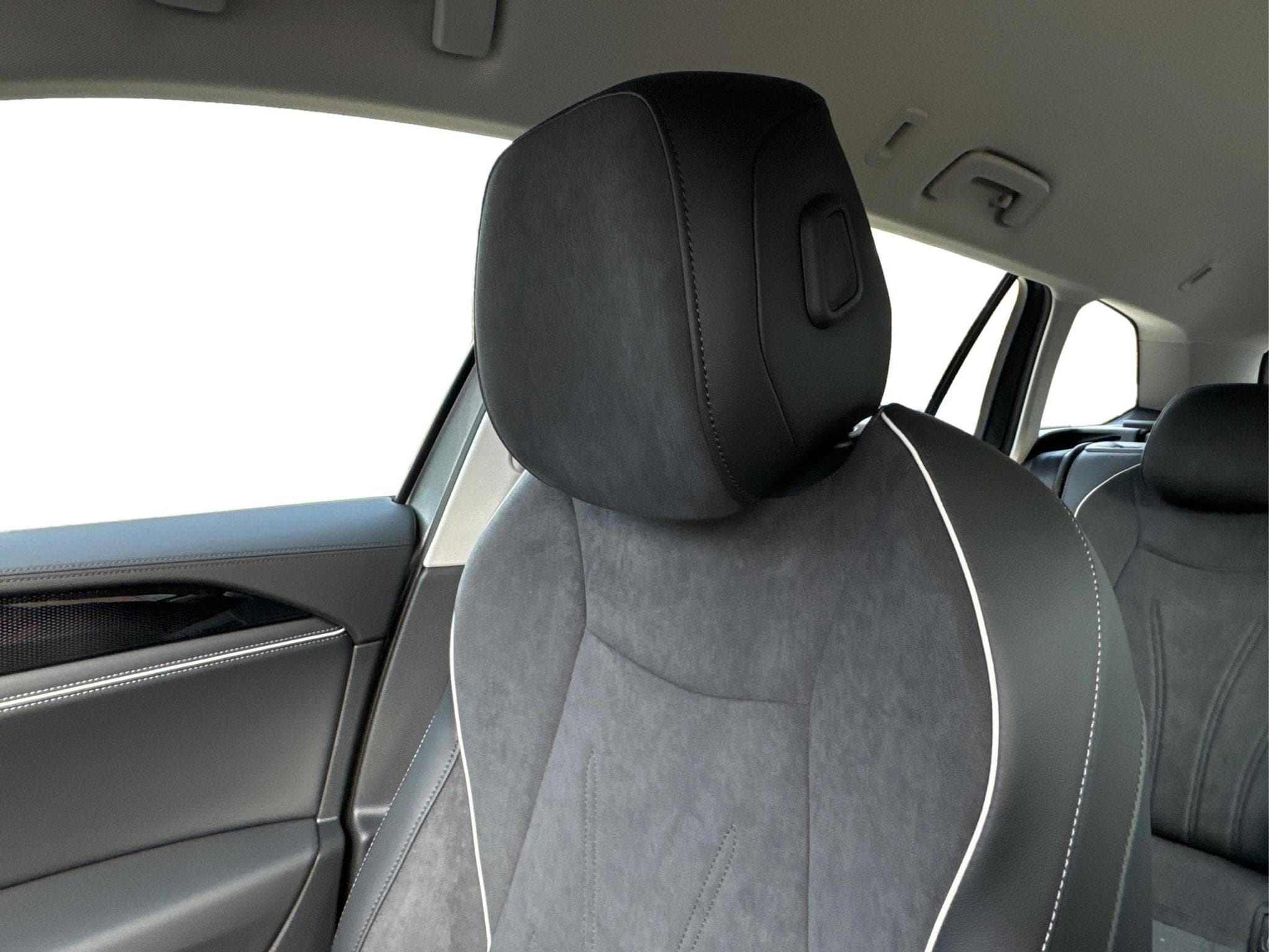 VW Passat Variant Business (2026) - Foto 23