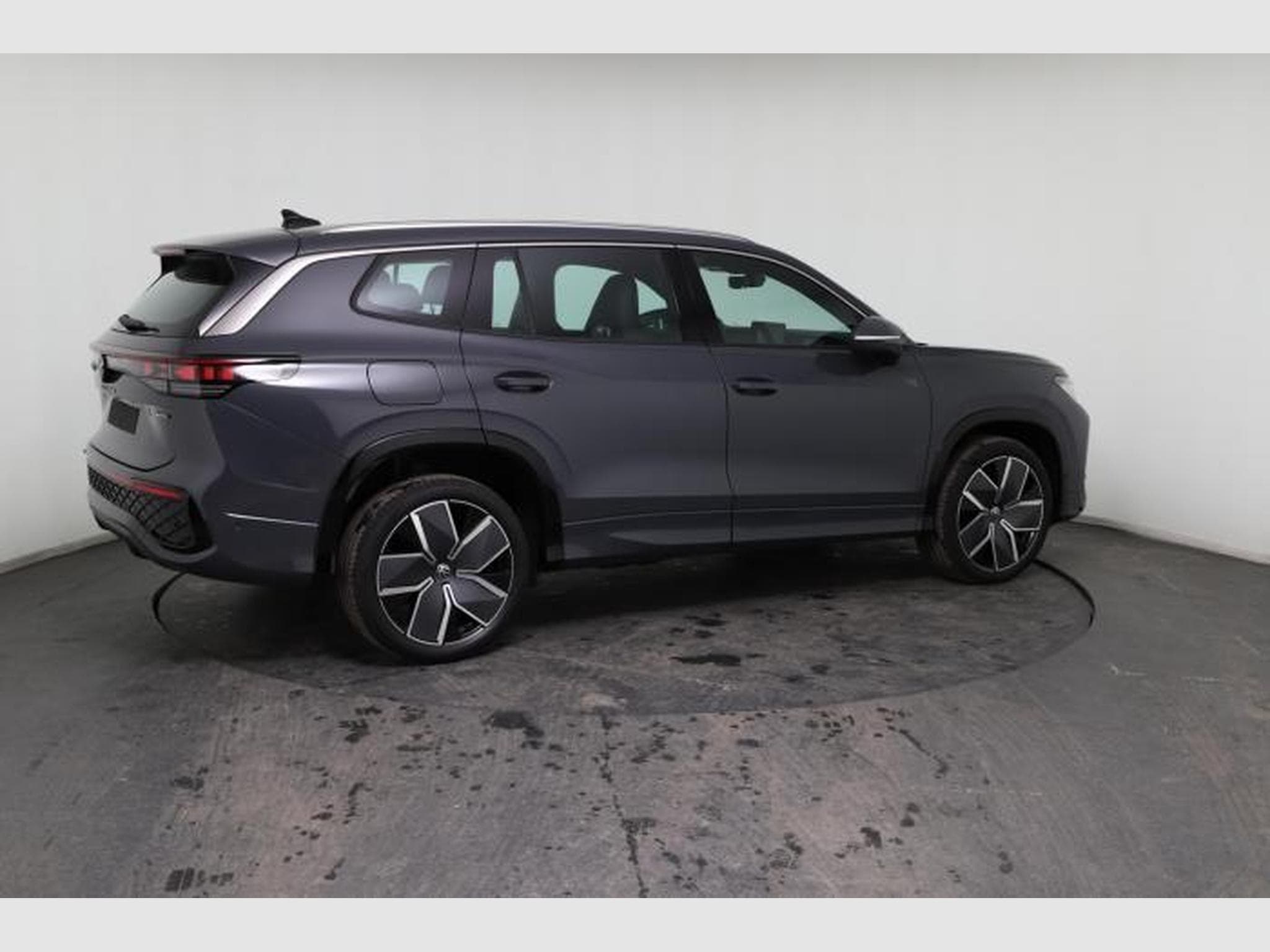 VW Tayron New Edition R-Line (2025) - Foto 8