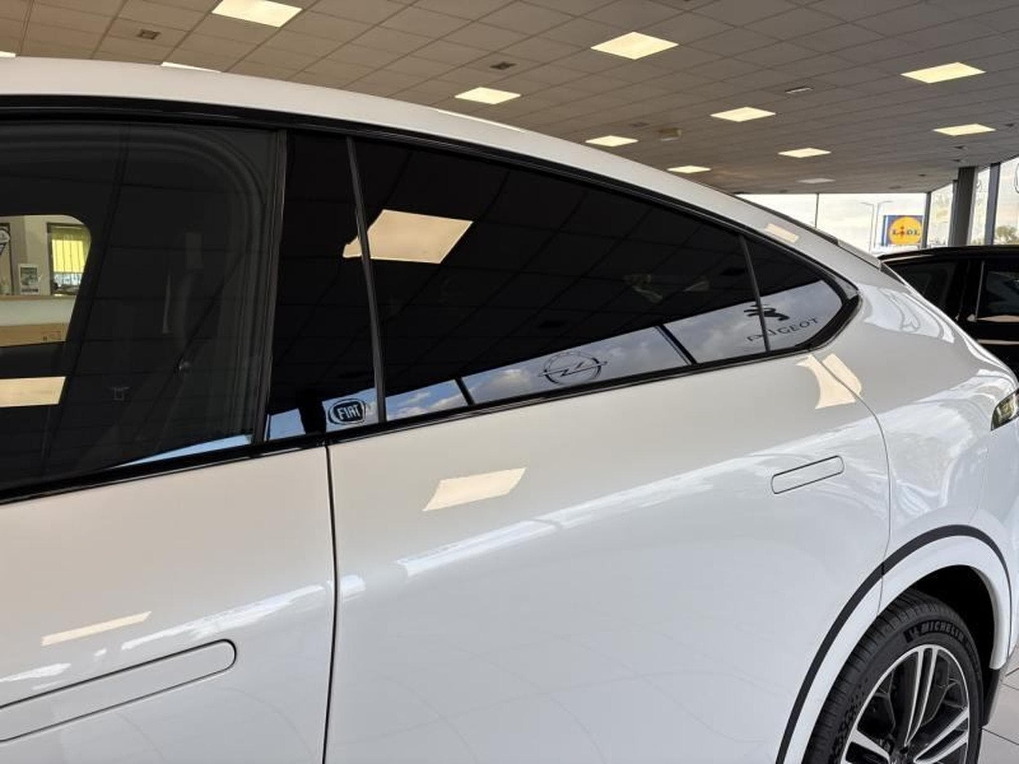 Xpeng G6 485ch 80,8kWh AWD Performance (2025) - Foto 12