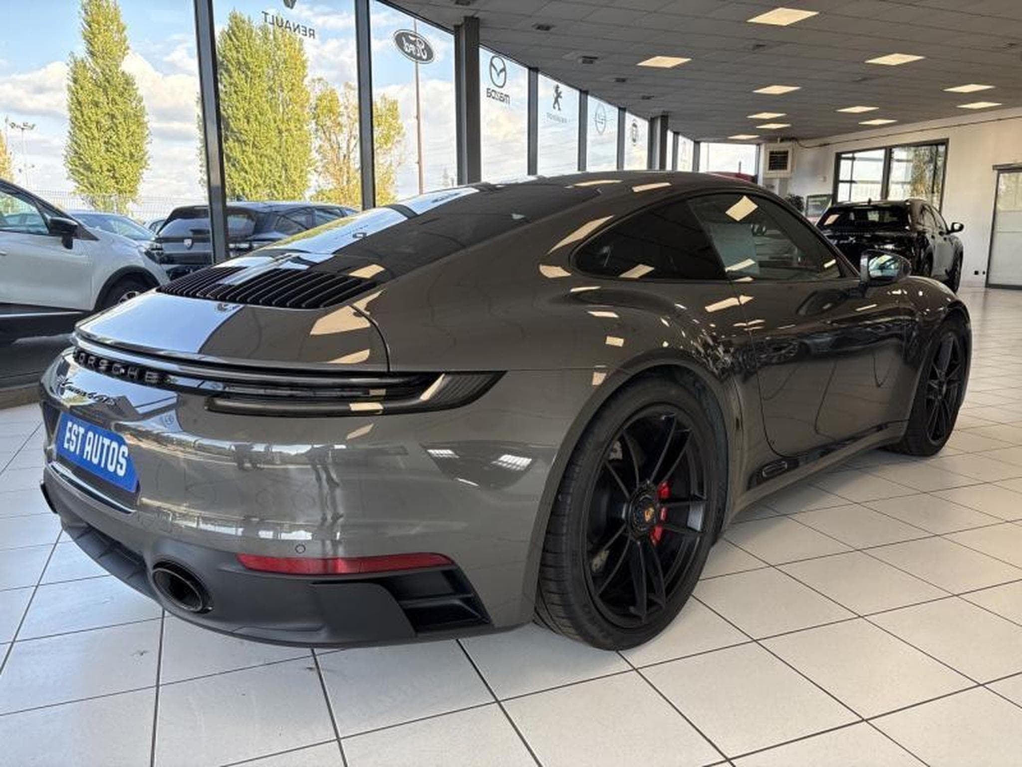 Porsche 911 Coupe 3.0 480ch 992 Carrera 4 GTS PDK (2023) - Photo 8