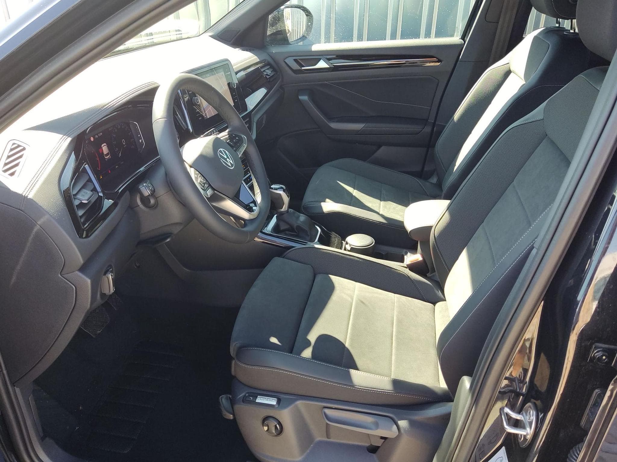 VW T-Roc Black Style 1,5 (2026) - Foto 5