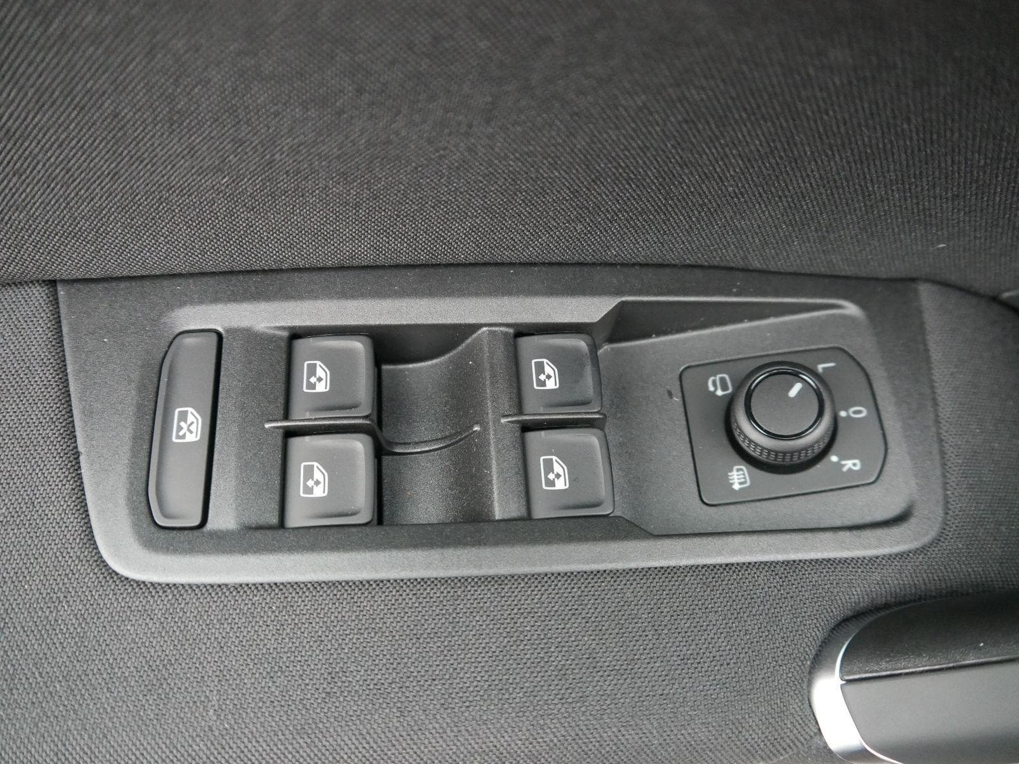 VW Touran Comfortline (2026) - Foto 11