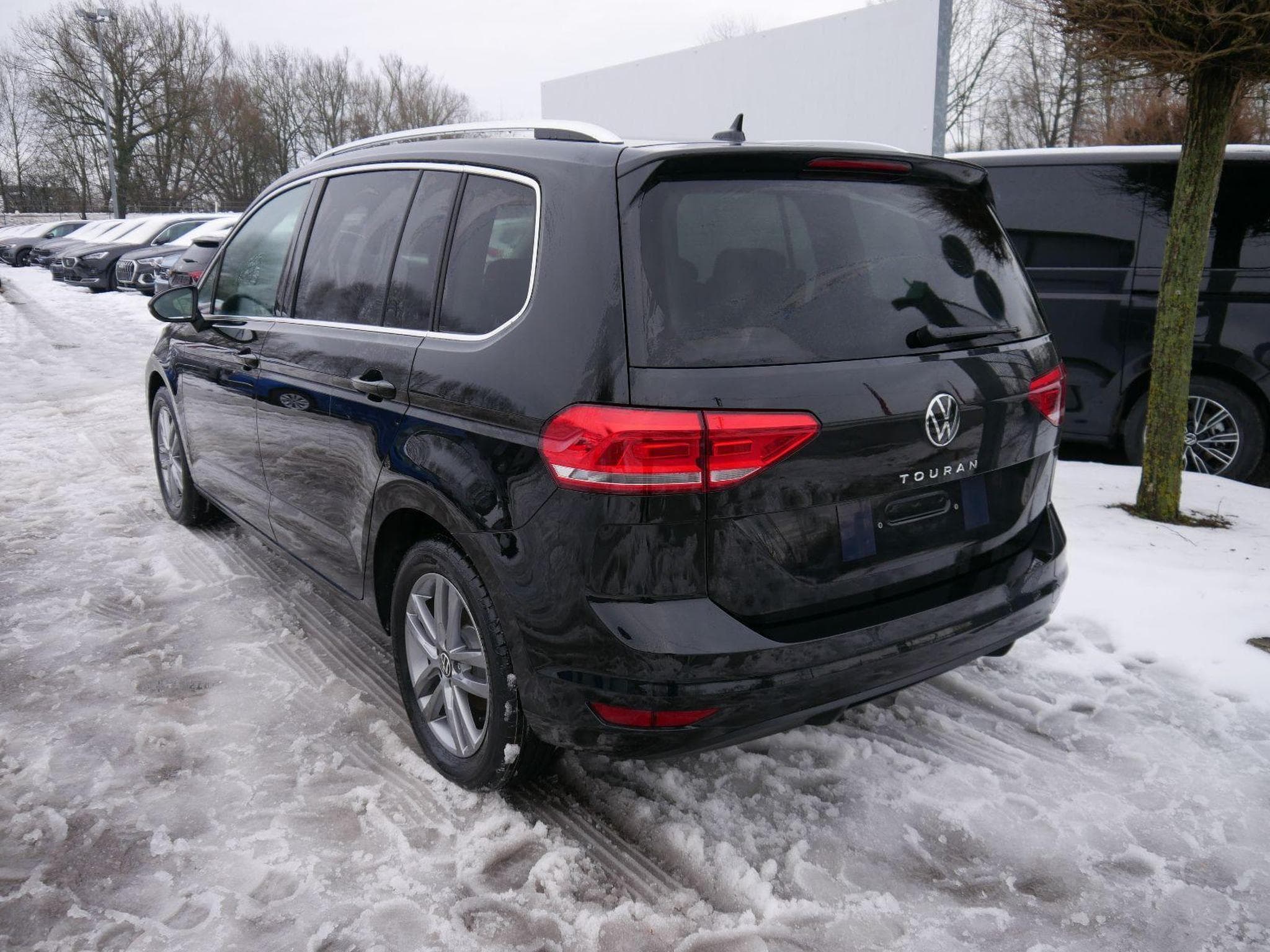 VW Touran Comfortline (2026) - Foto 6