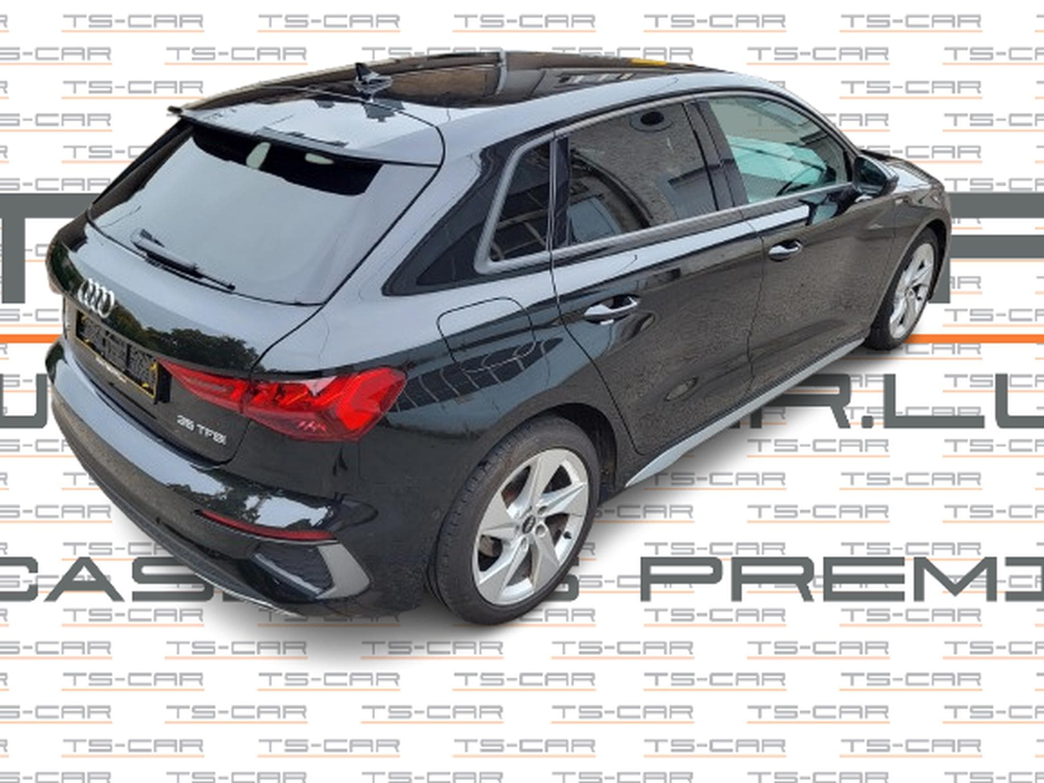 Audi A3 35 TFSI S line Pack Platinium S Tronic Mild Hybri (2021) - Photo 3