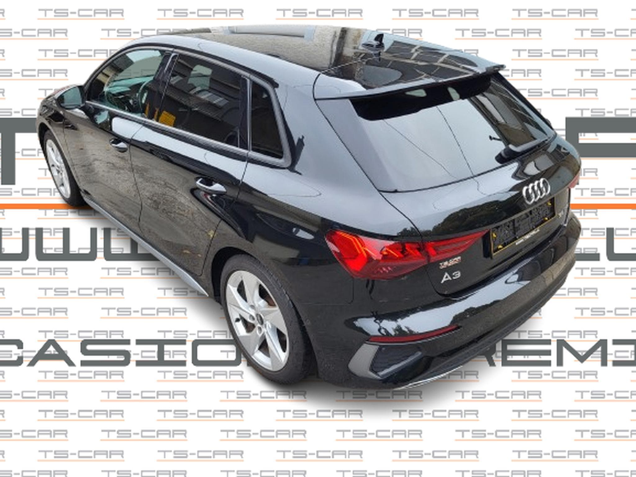 Audi A3 35 TFSI S line Pack Platinium S Tronic Mild Hybri (2021) - Photo 6