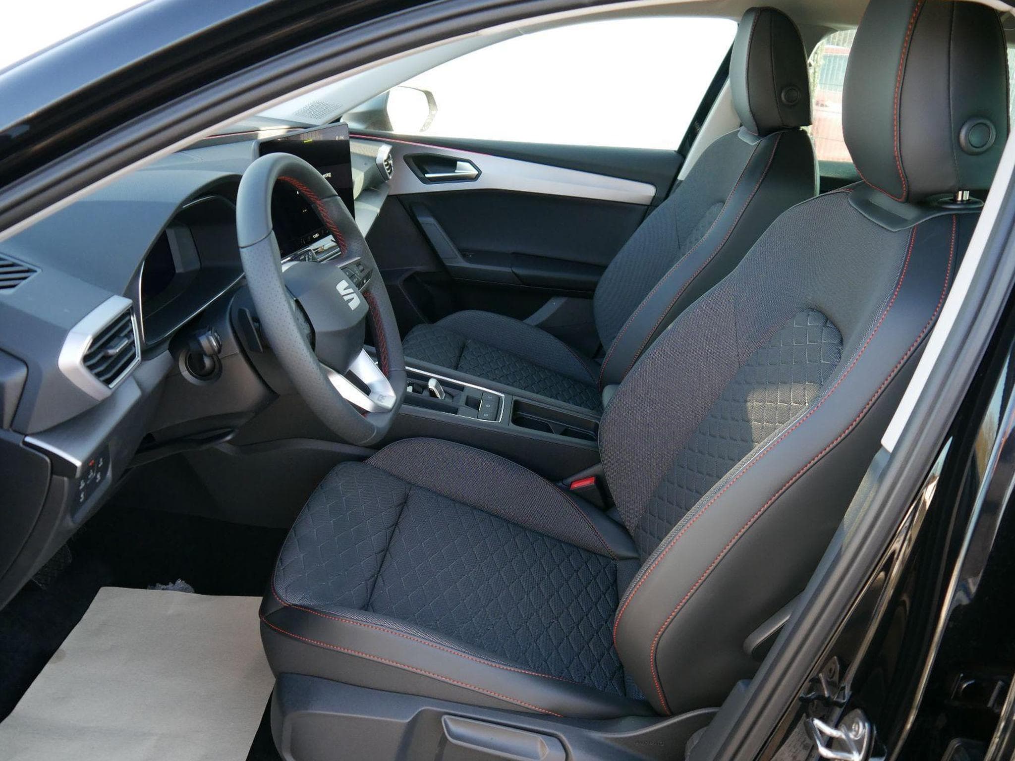 Seat Leon FR 2.0 TDI (2025) - Foto 9