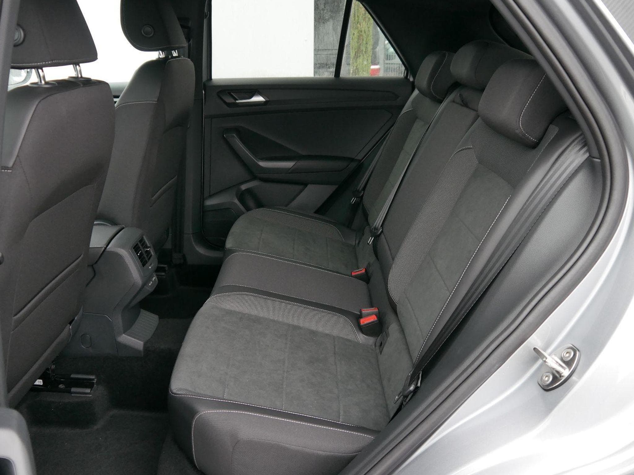 VW T-Roc Black Style (2026) - Foto 9