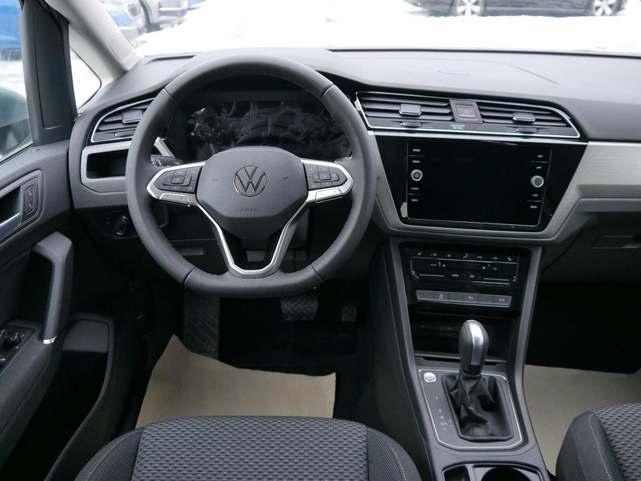 VW Touran Comfortline (2026) - Foto 12