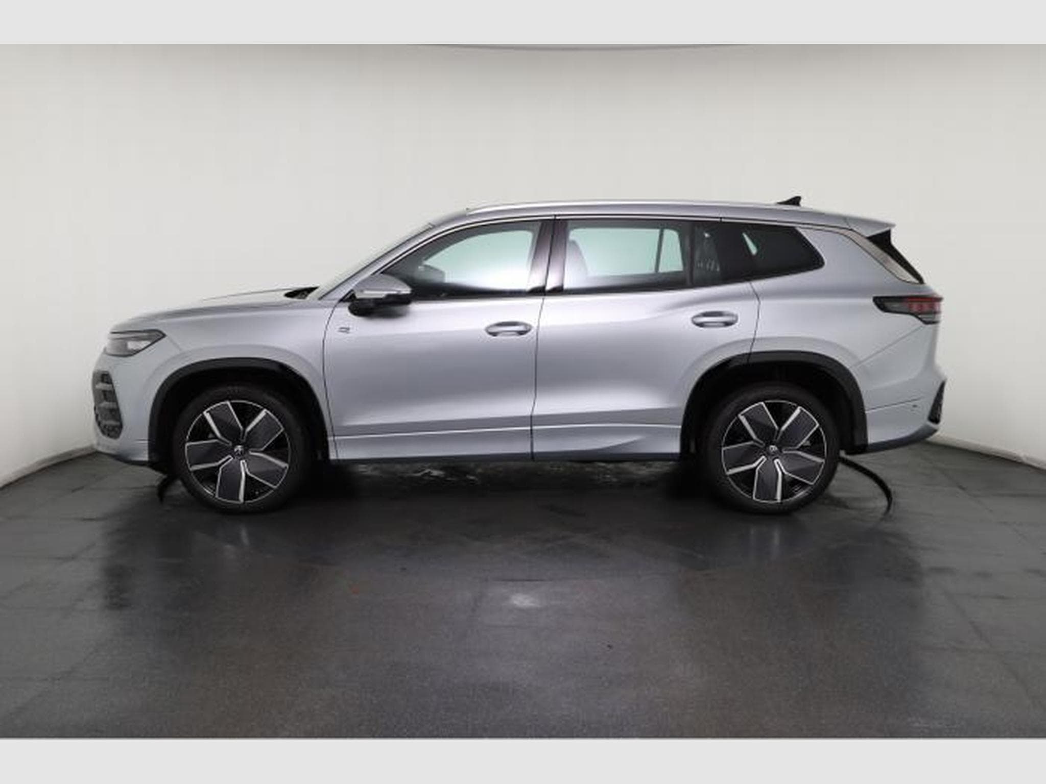 VW Tayron New Edition R-Line (2025) - Foto 4