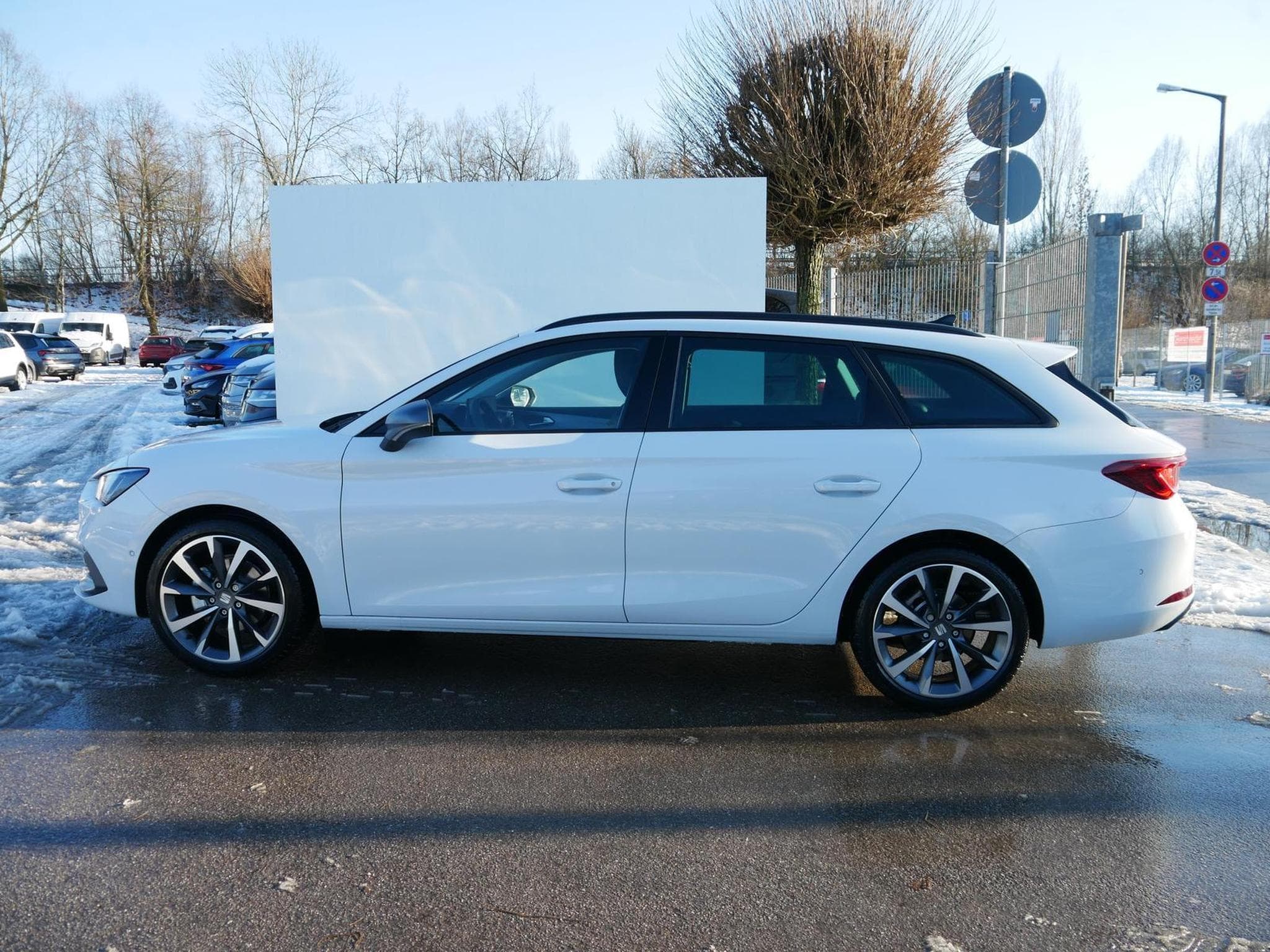 Seat Leon FR 2.0 TDI DSG (2025) - Foto 5