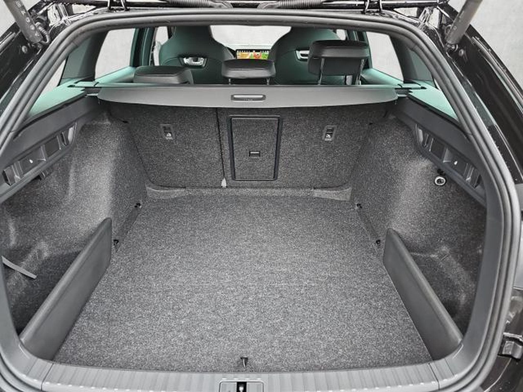 Skoda Octavia 1.5 TSI mHEV 110 kW Sportline (2025) - Foto 1