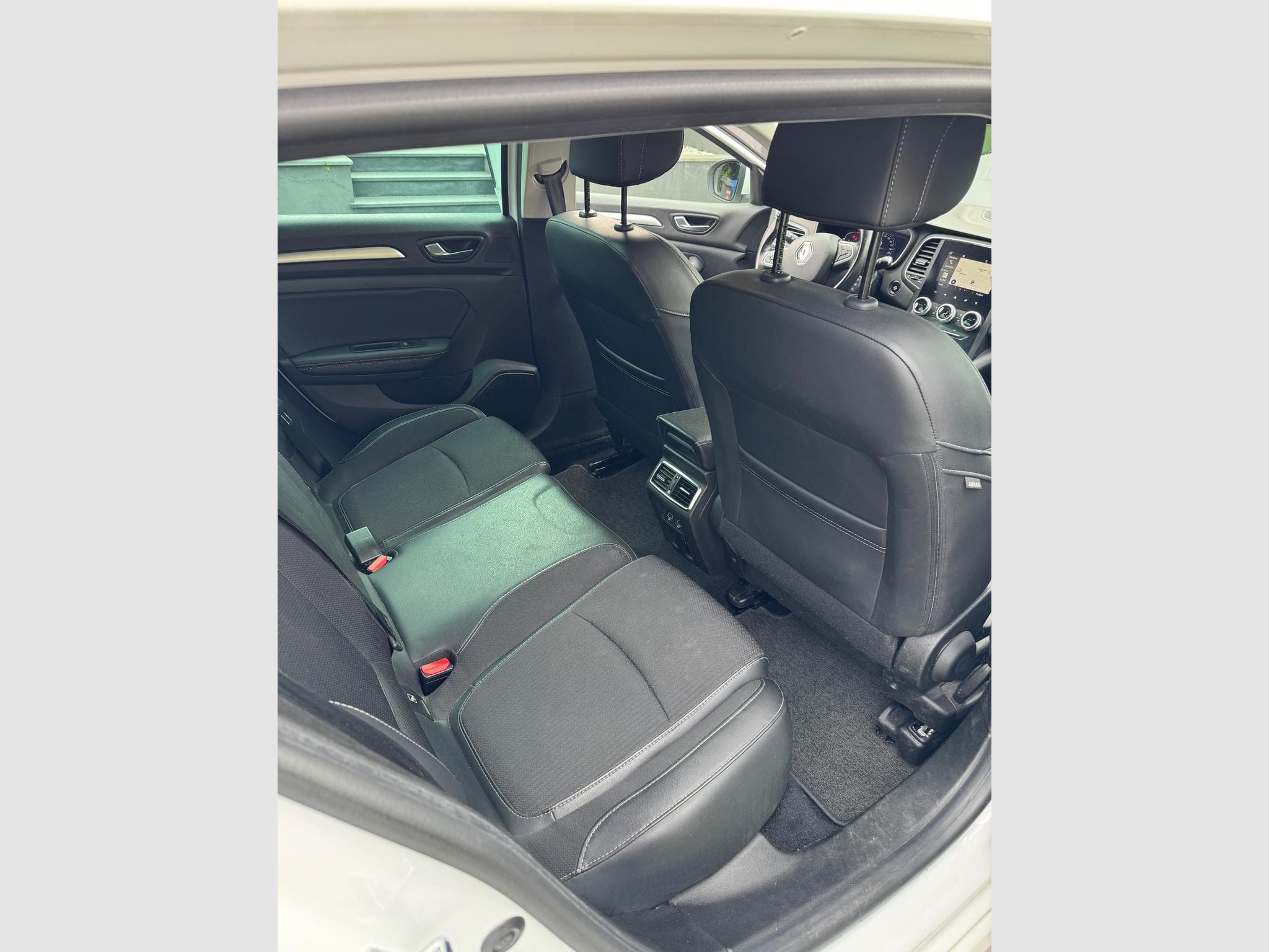 Renault Megane 1,5 DCI (2020) - Photo 6