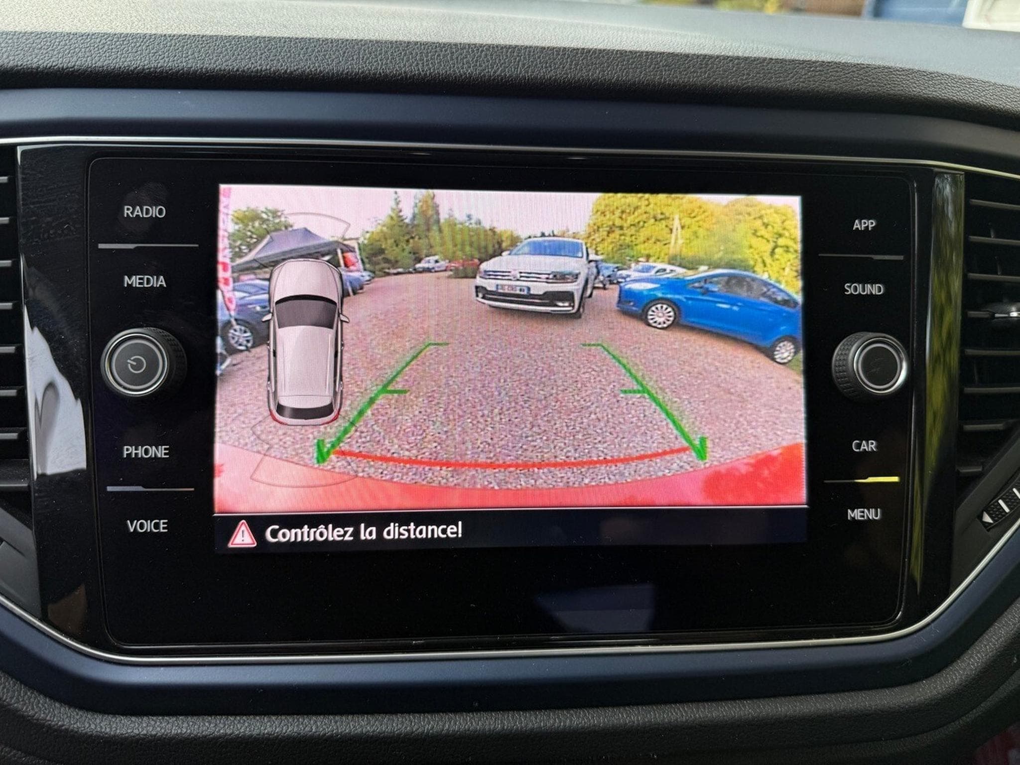 VW T-Roc 1.0 Tsi 115 cv (2020) - Foto 9