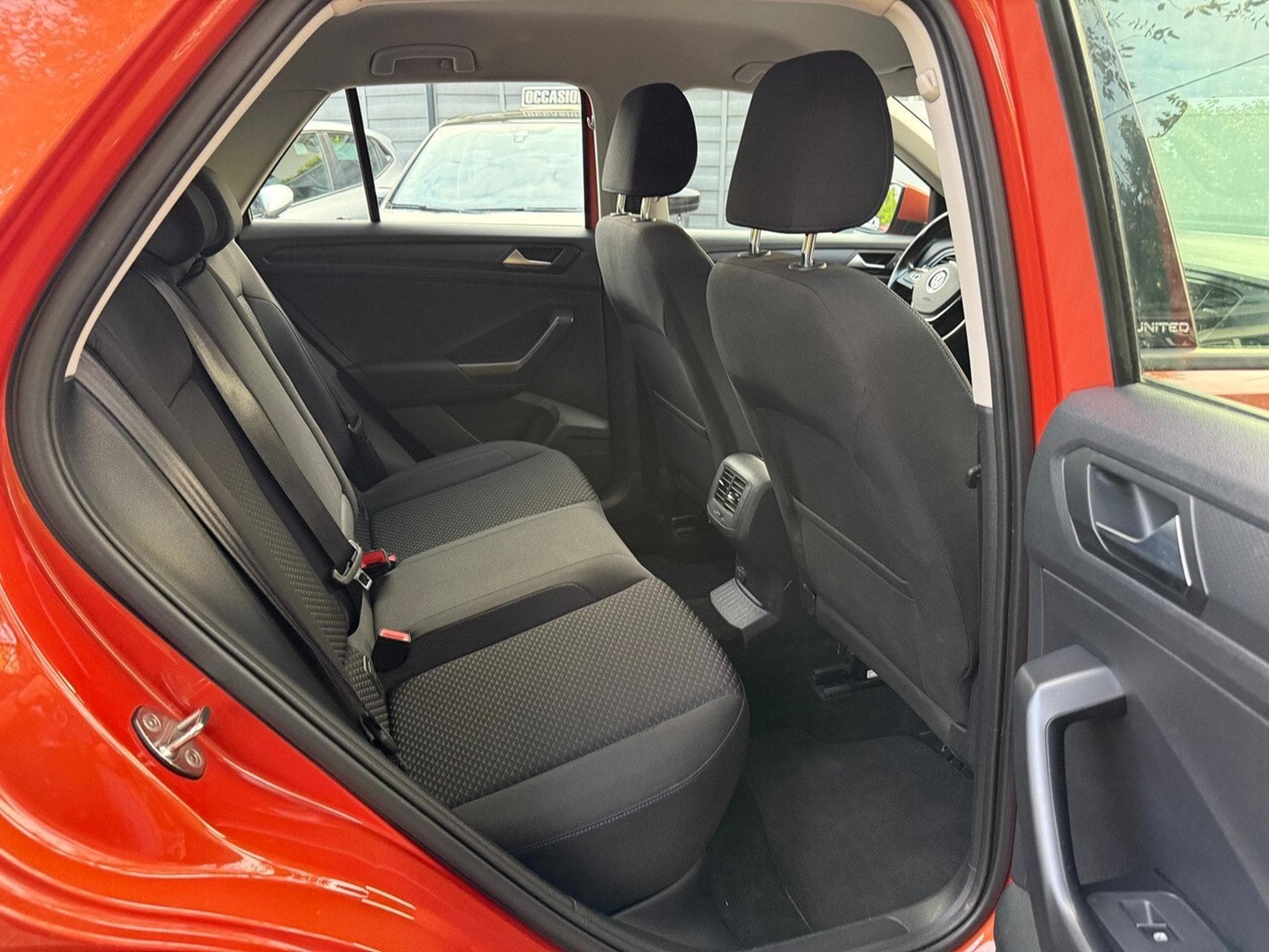 VW T-Roc 1.0 Tsi 115 cv (2020) - Foto 11