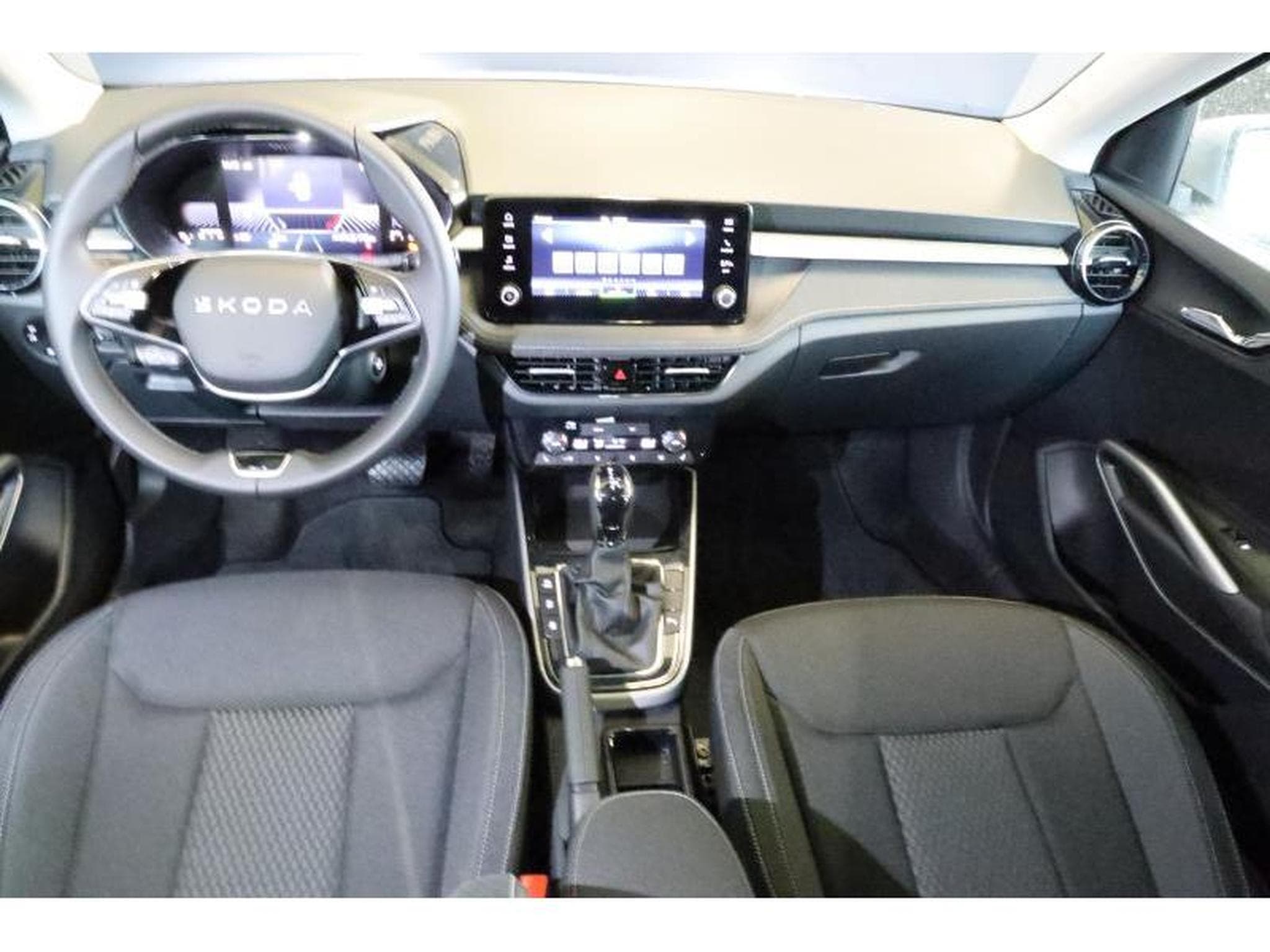 Skoda Fabia Selection (2025) - Foto 2