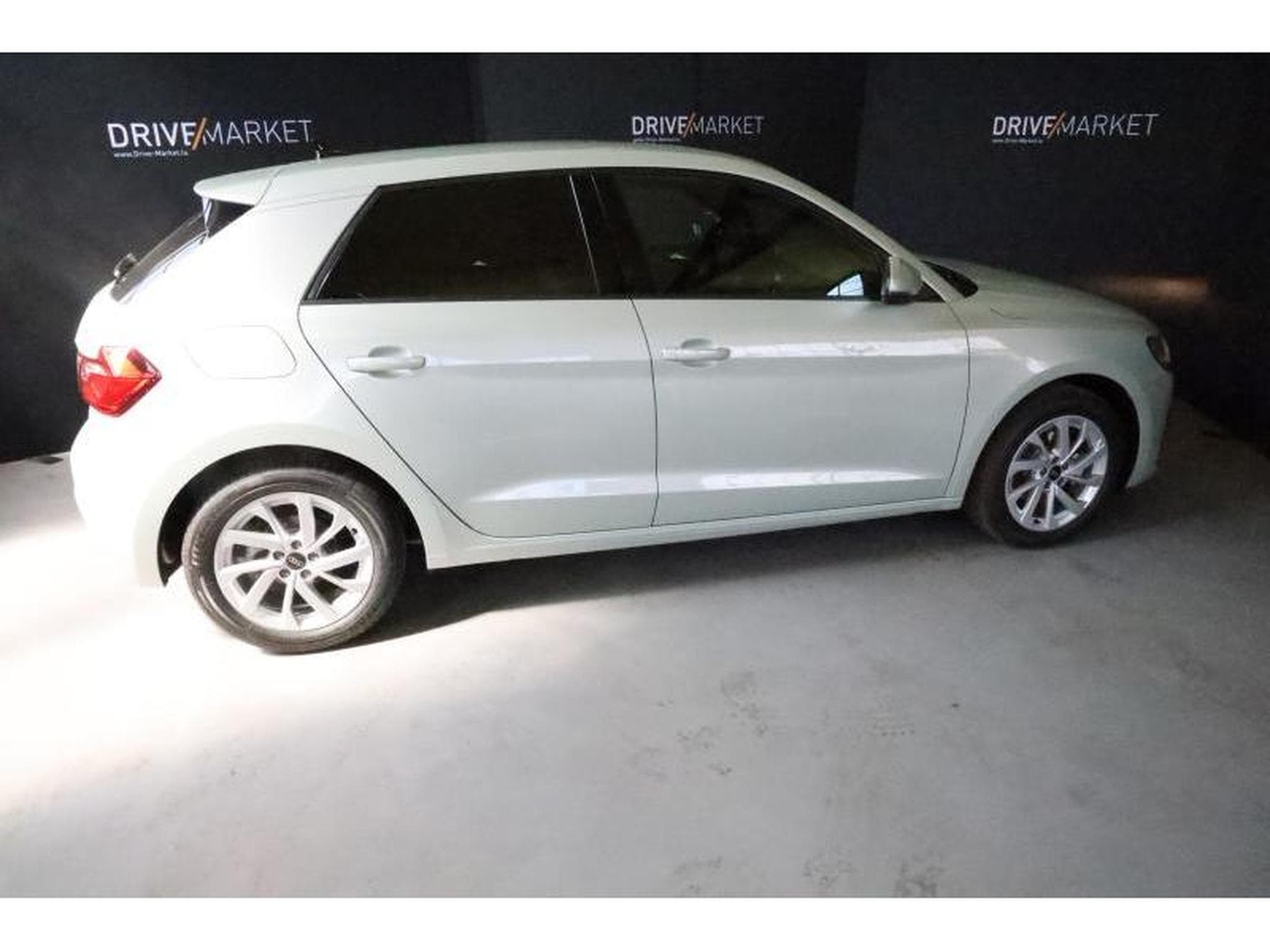 Audi A1 Advanced (2025) - Photo 13