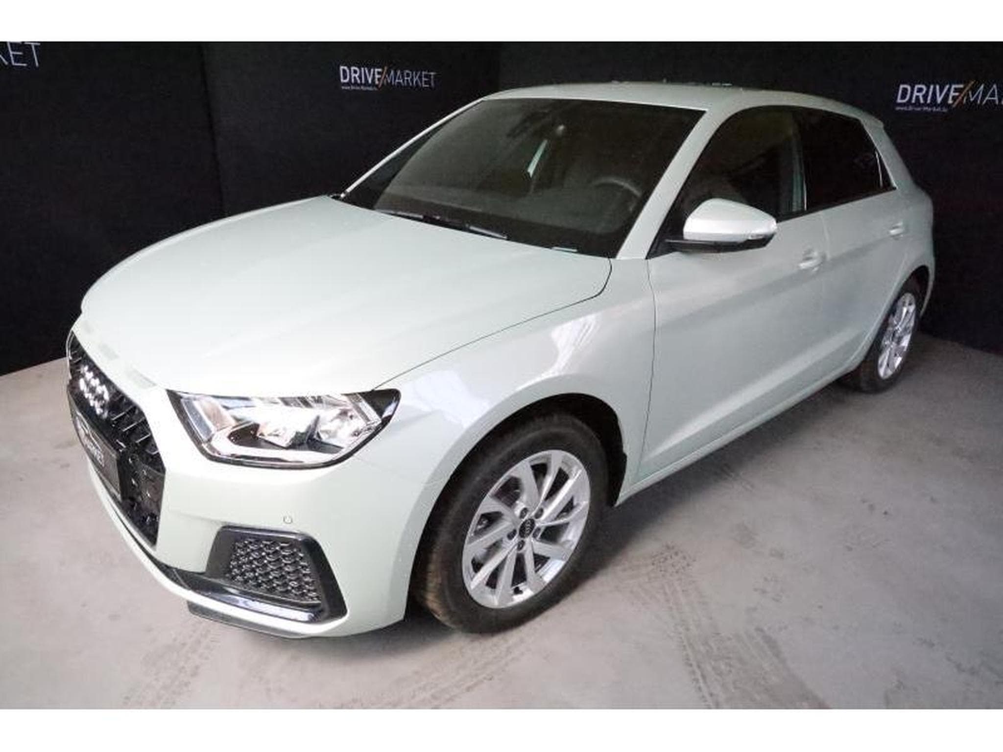 Audi A1 Advanced (2025) - Photo 16