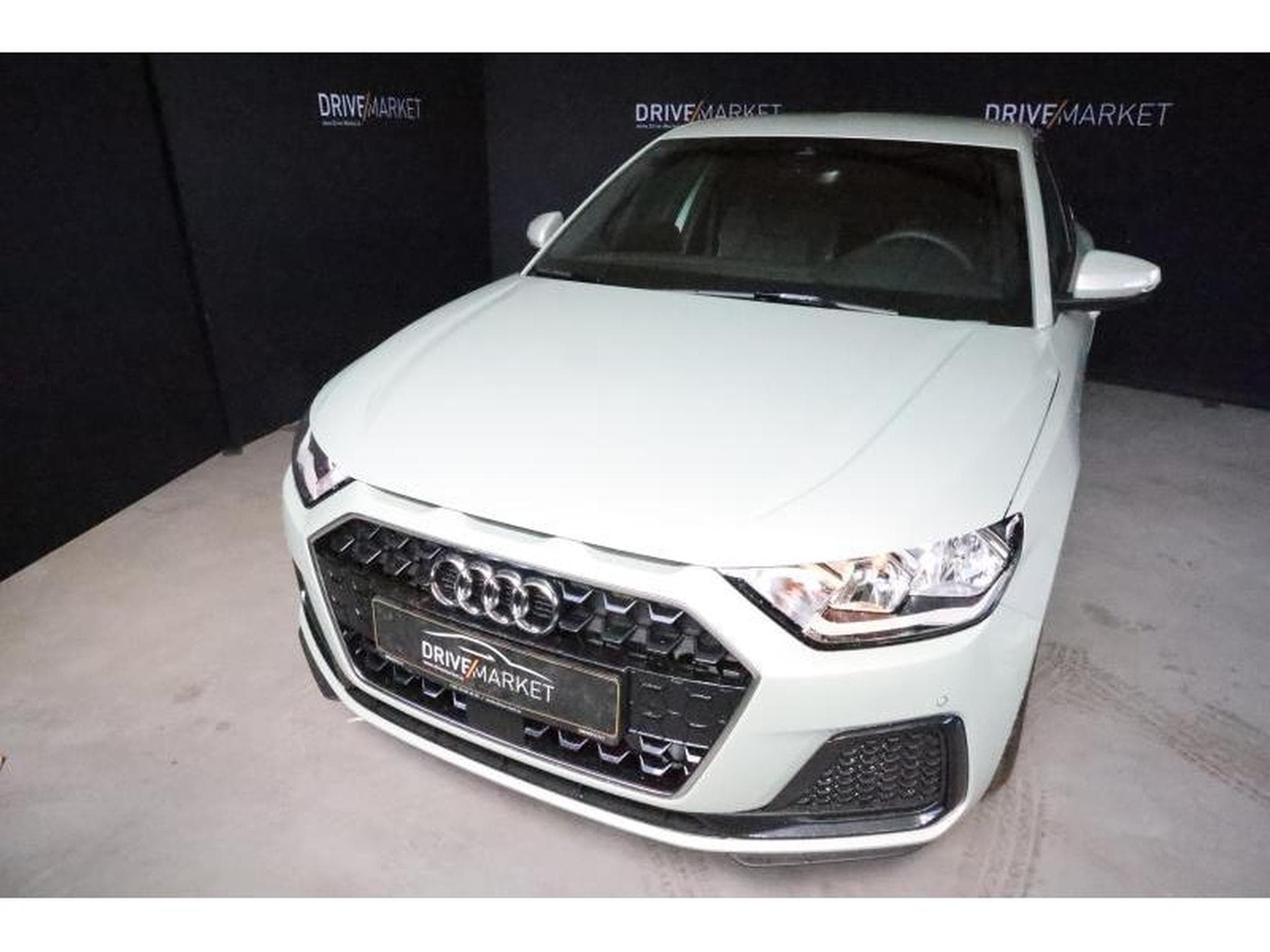 Audi A1 Advanced (2025) - Photo 17