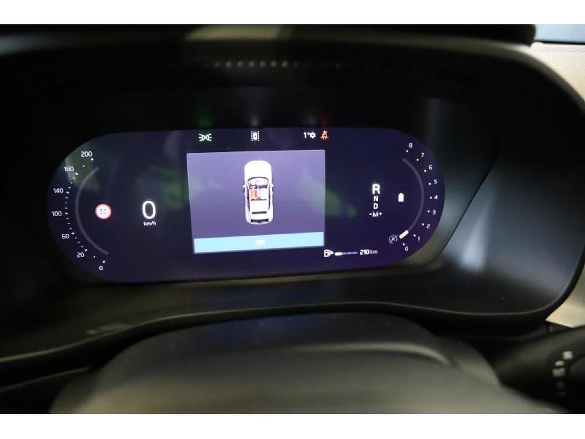 Volvo XC40 Dark (2025) - Photo 5