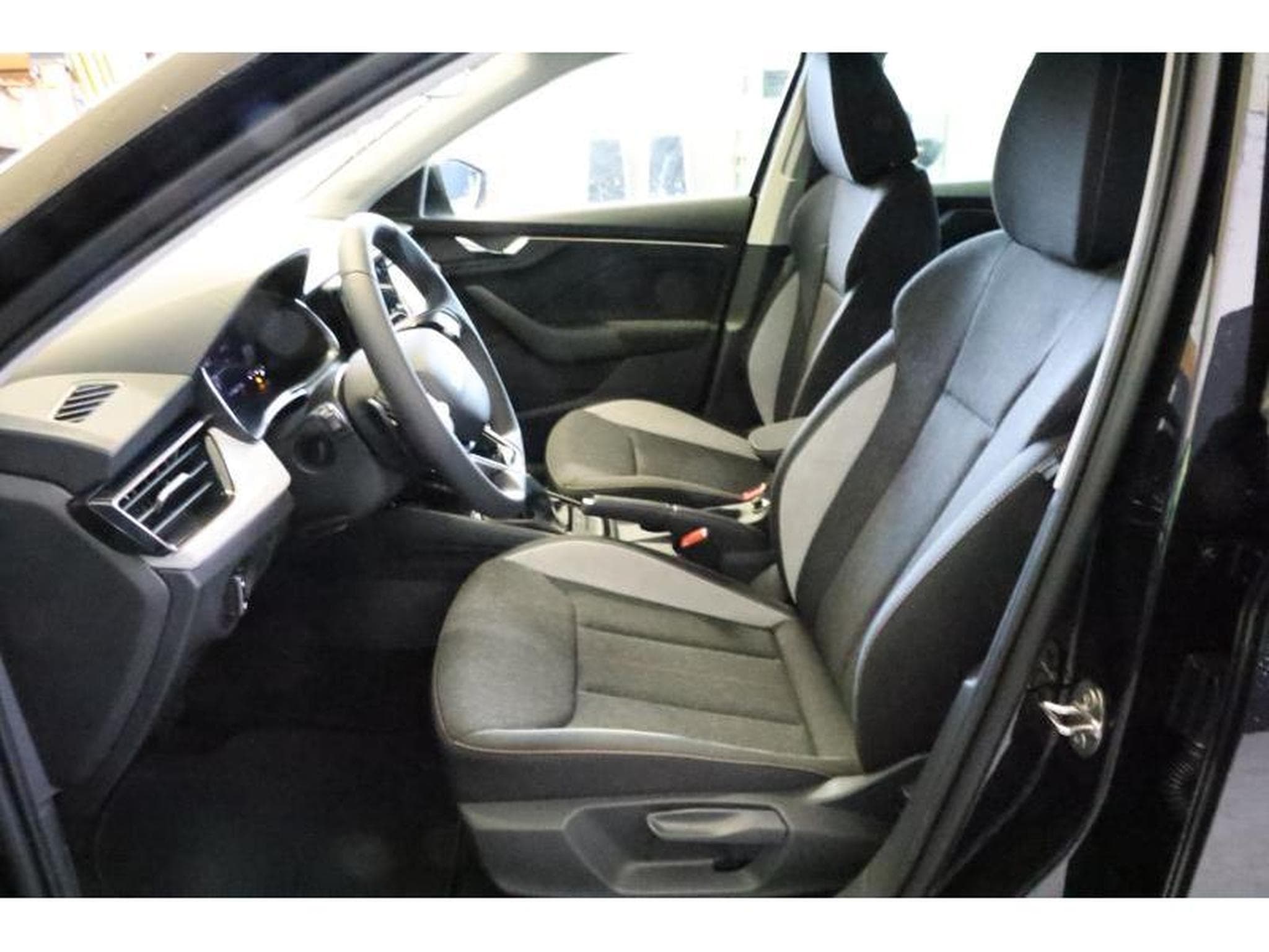 Skoda Scala Selection (2025) - Photo 4