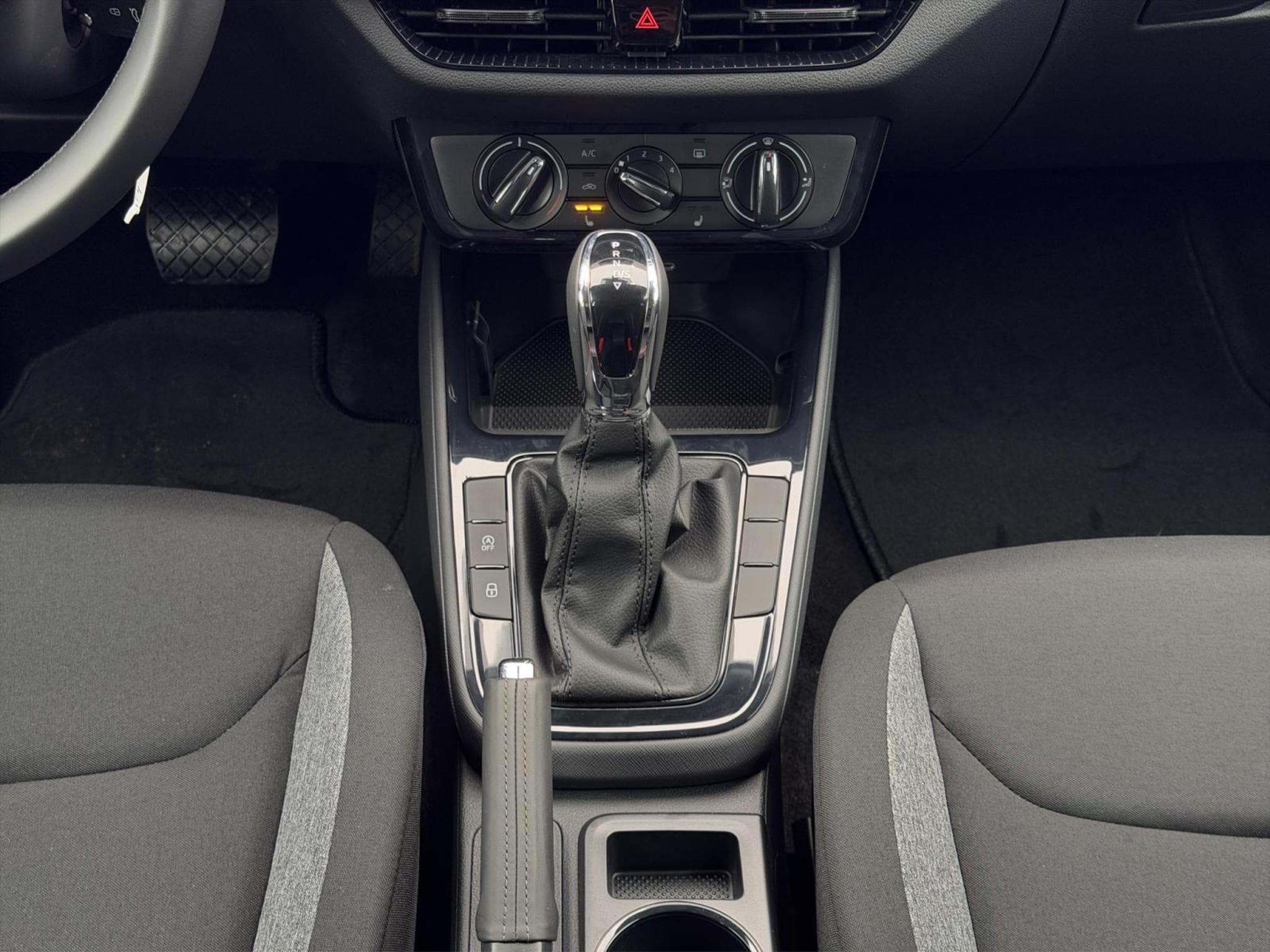 Skoda Fabia Essence (2026) - Photo 12