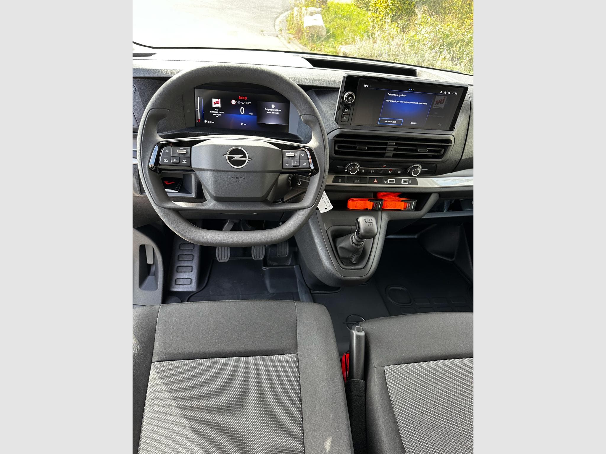 Opel Vivaro L3H1 (2025) - Photo 4