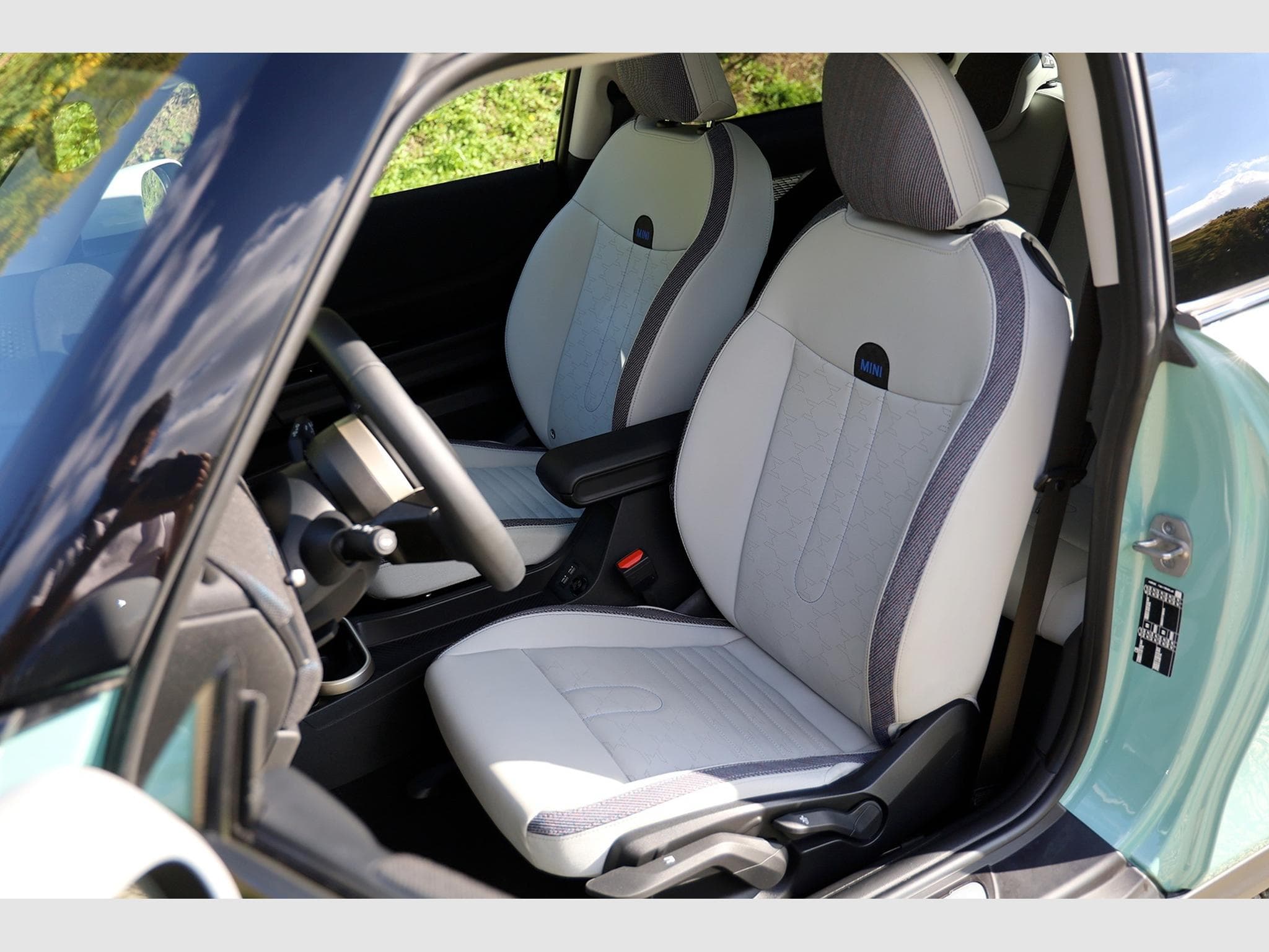 Mini Cooper S 2.0 204cv Classic Steptronic PANO (2024) - Photo 11