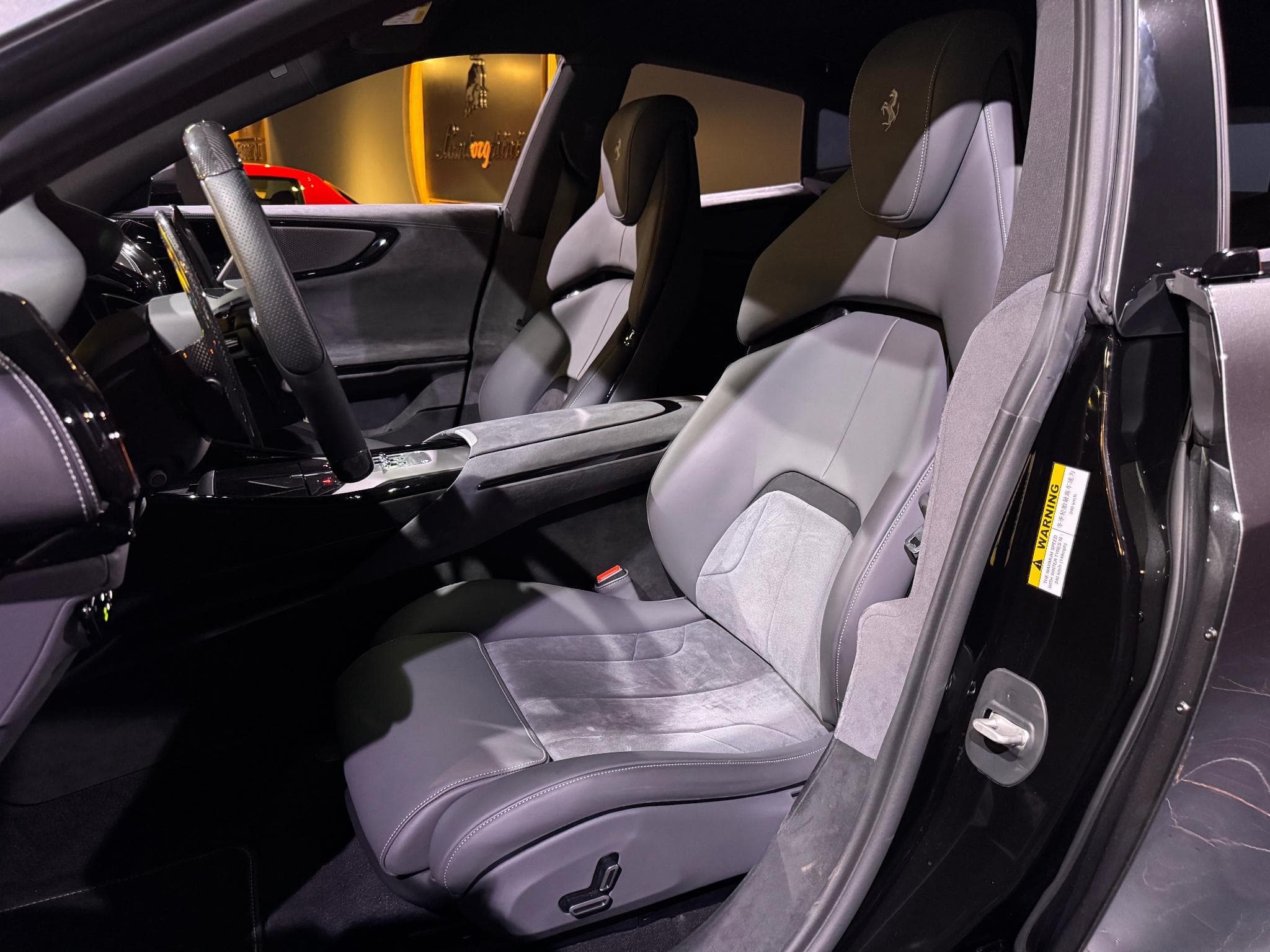 Ferrari Purosangue (2024) - Foto 4