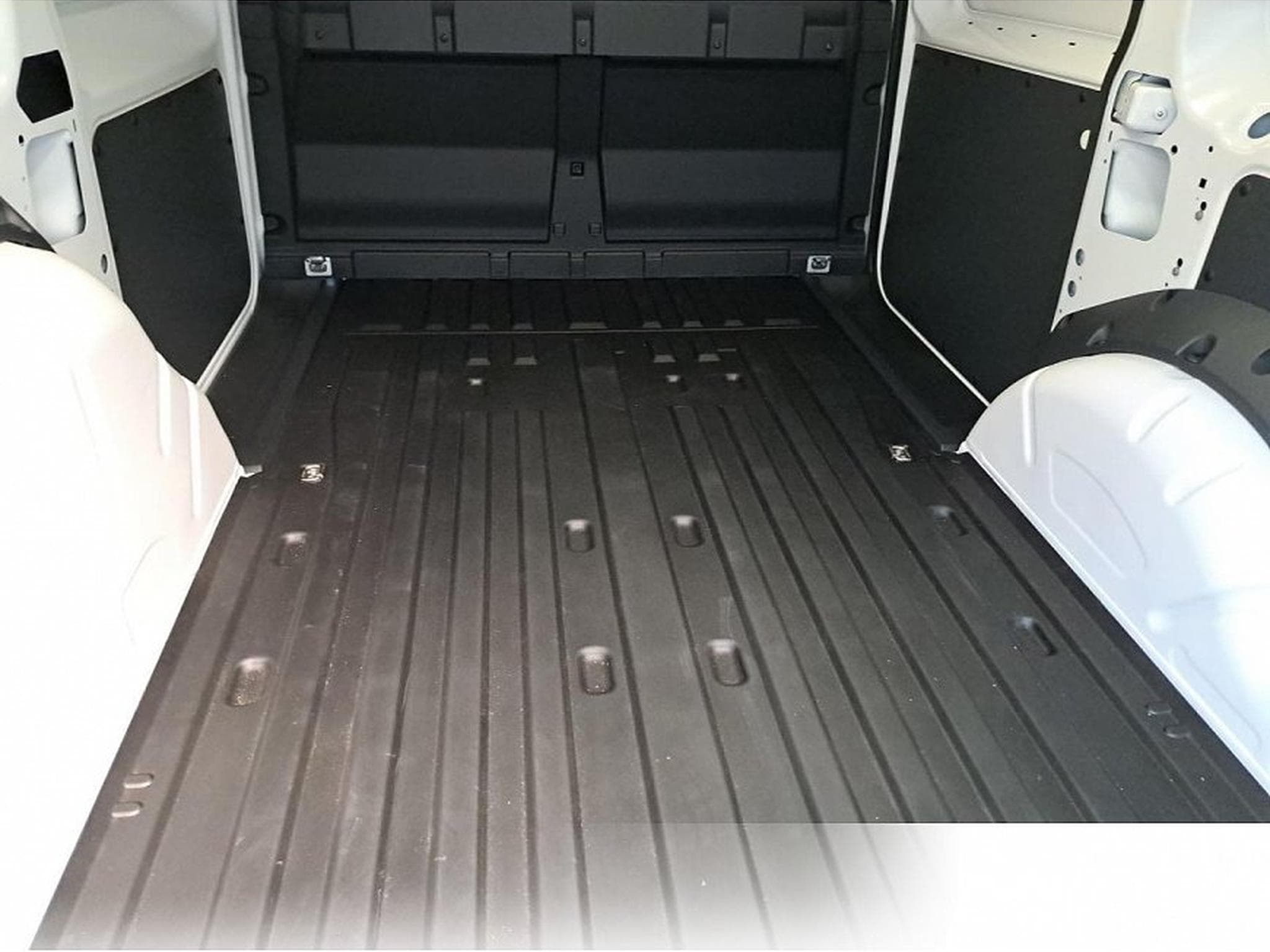 VW Caddy (2026) - Photo 13