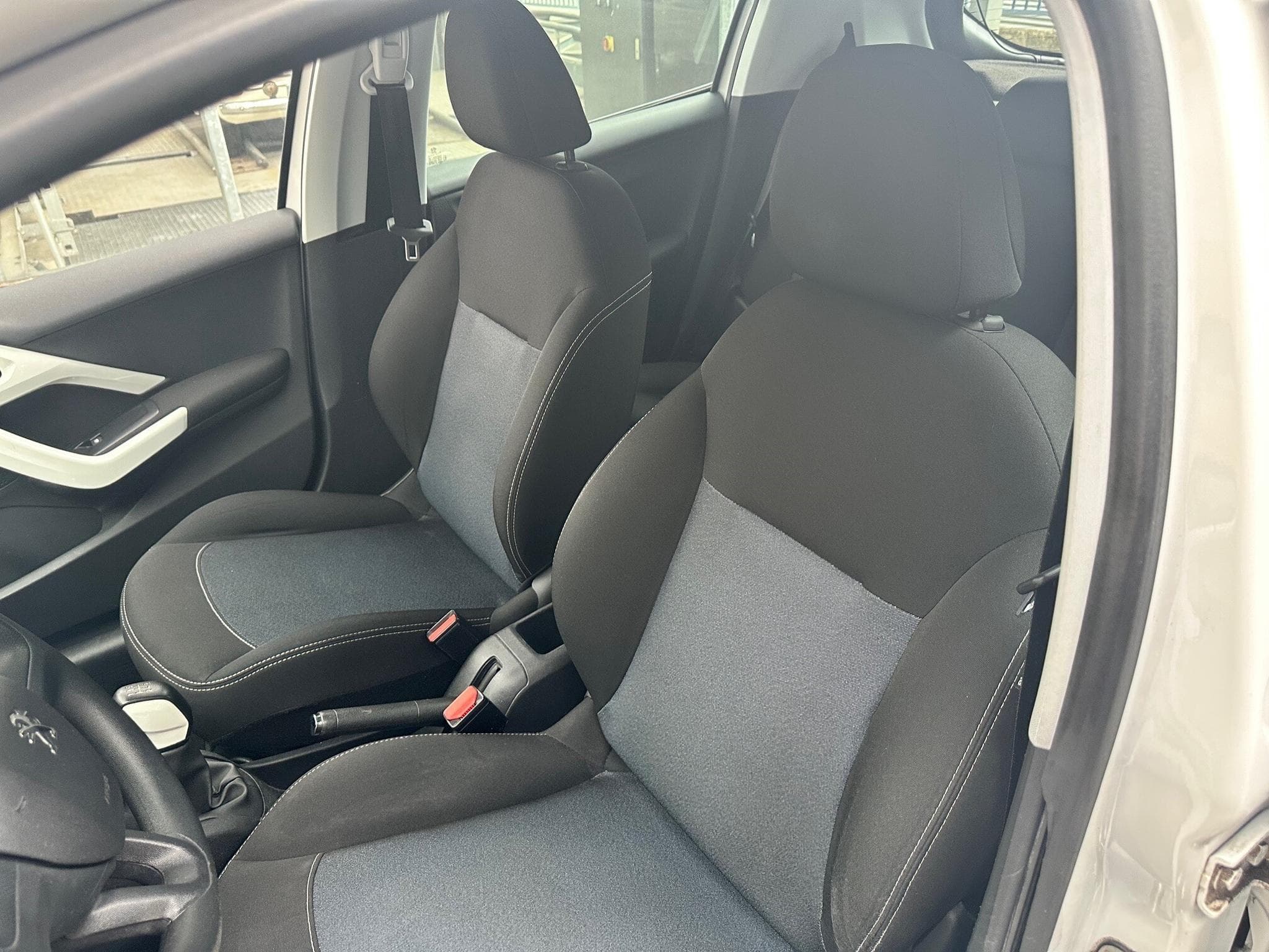 Peugeot 208 1.2 Like Edition (2018) - Foto 10