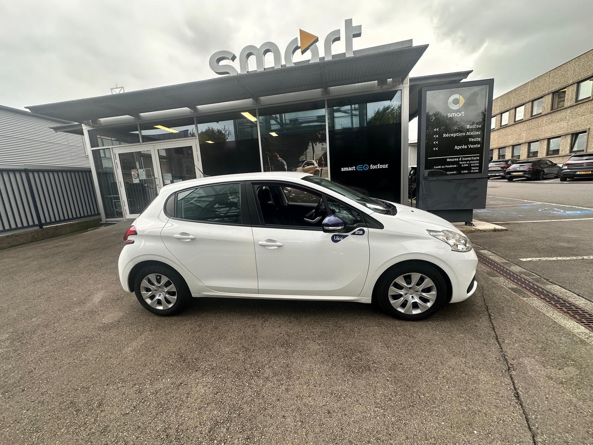 Peugeot 208 1.2 Like Edition (2018) - Foto 4