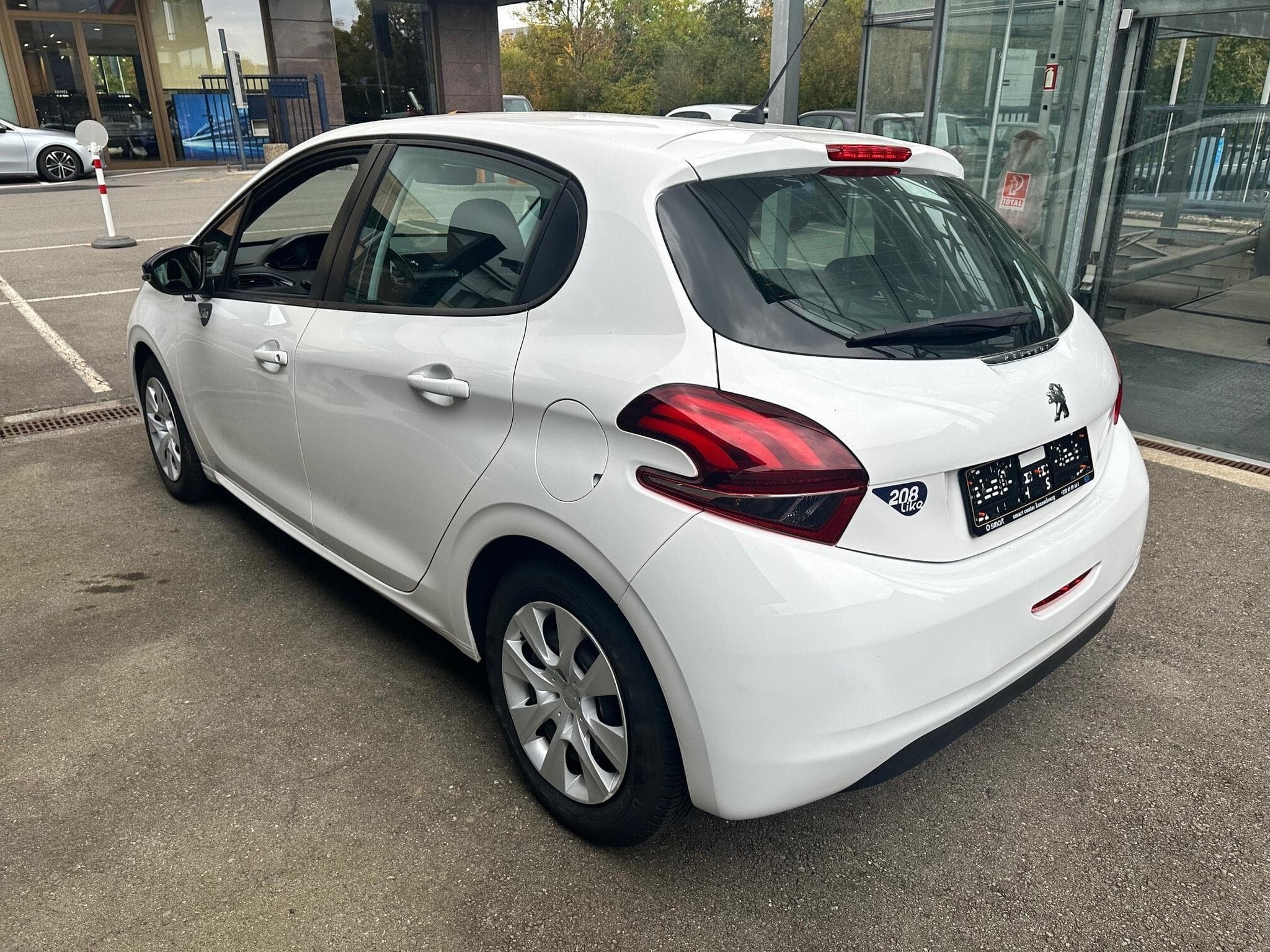 Peugeot 208 1.2 Like Edition (2018) - Foto 7