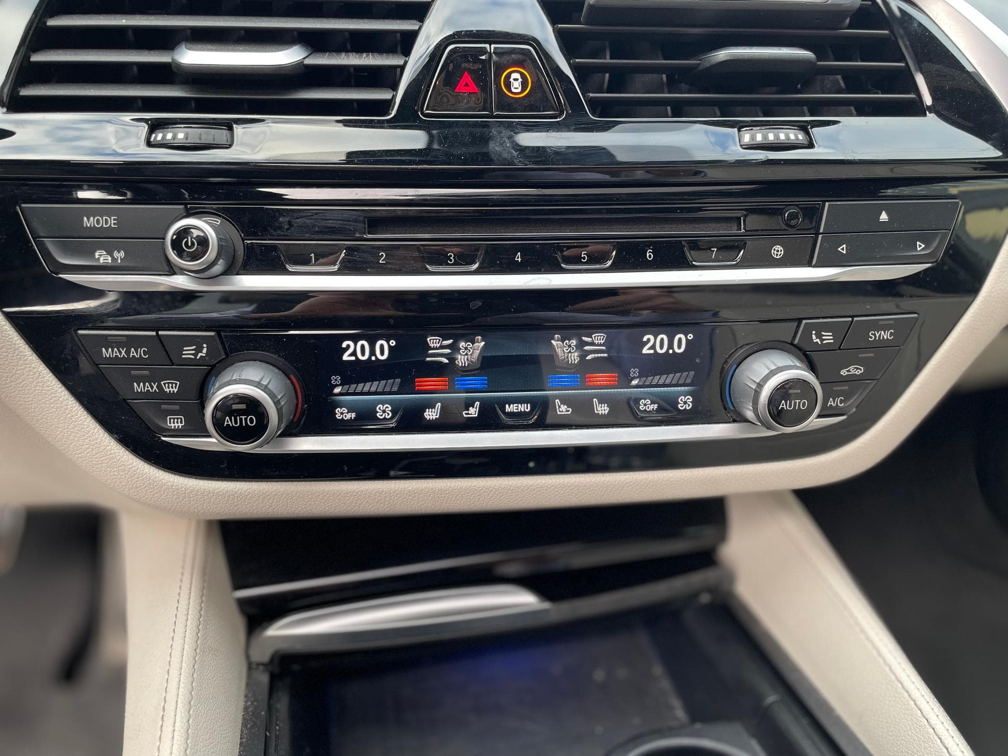 BMW 540 d xDrive Touring Pack M Sport Auto (2018) - Photo 11