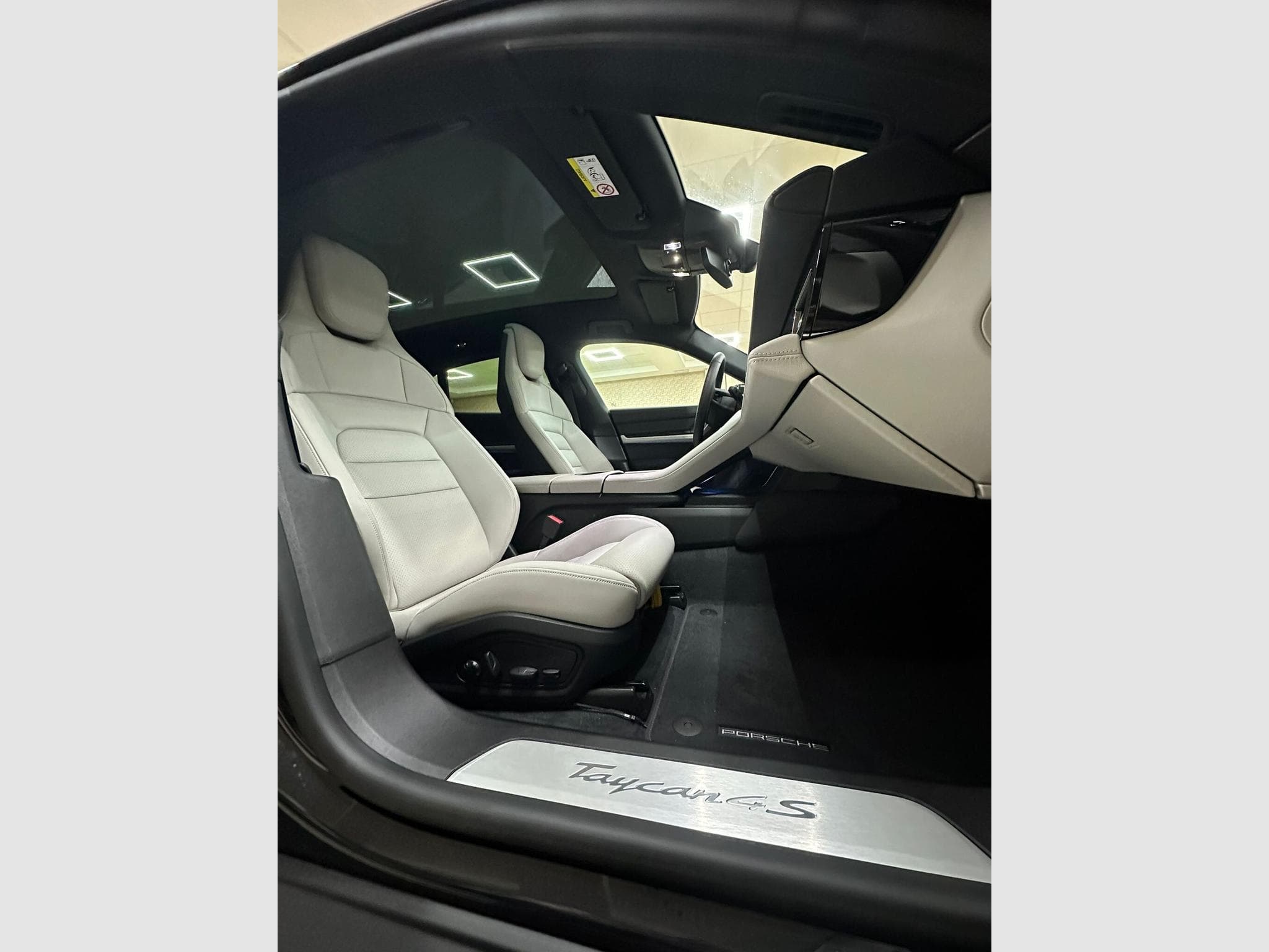 Porsche Taycan 4S SPORT TOURISMO (2024) - Foto 10