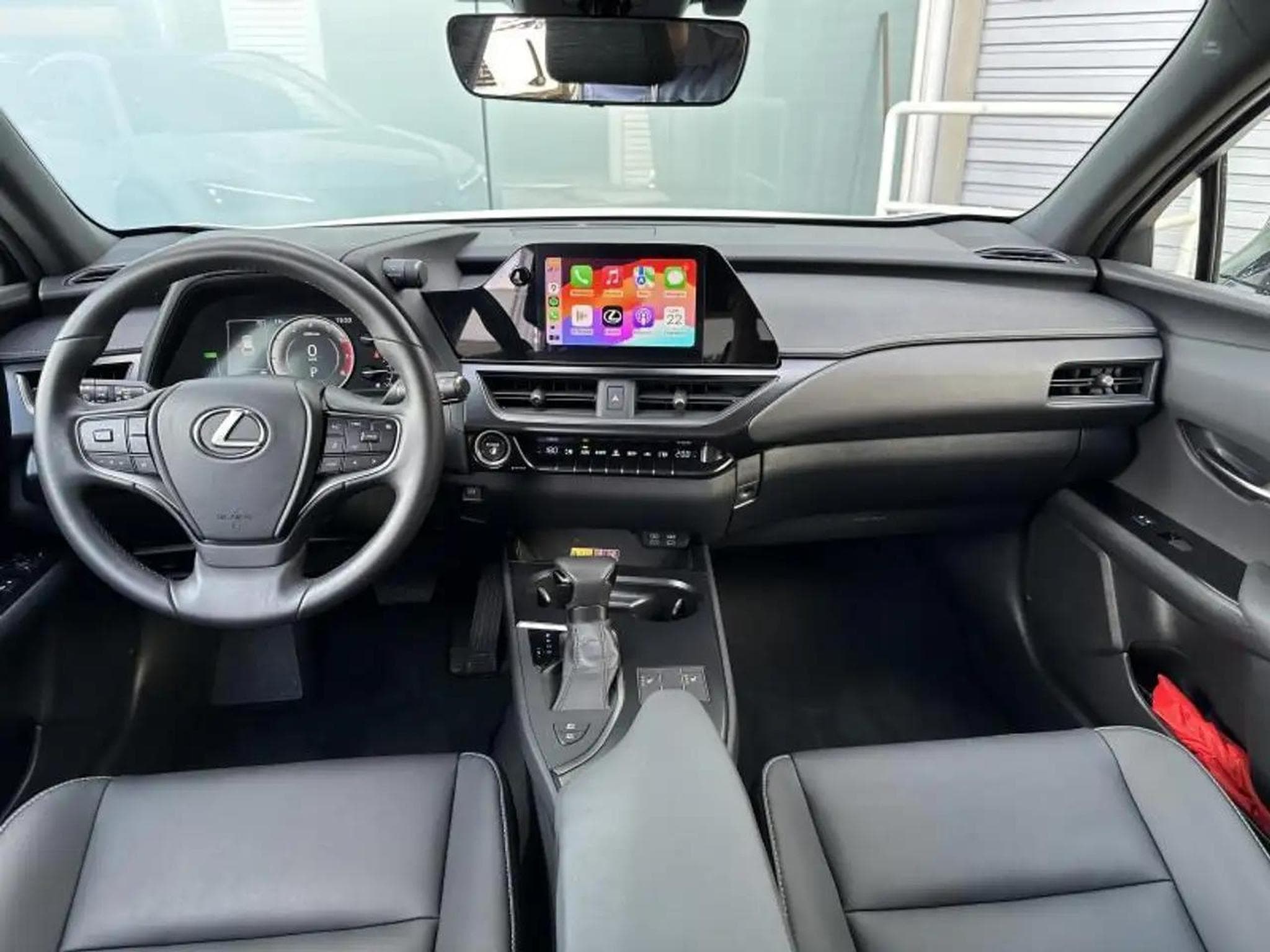 Lexus UX (2023) - Foto 21