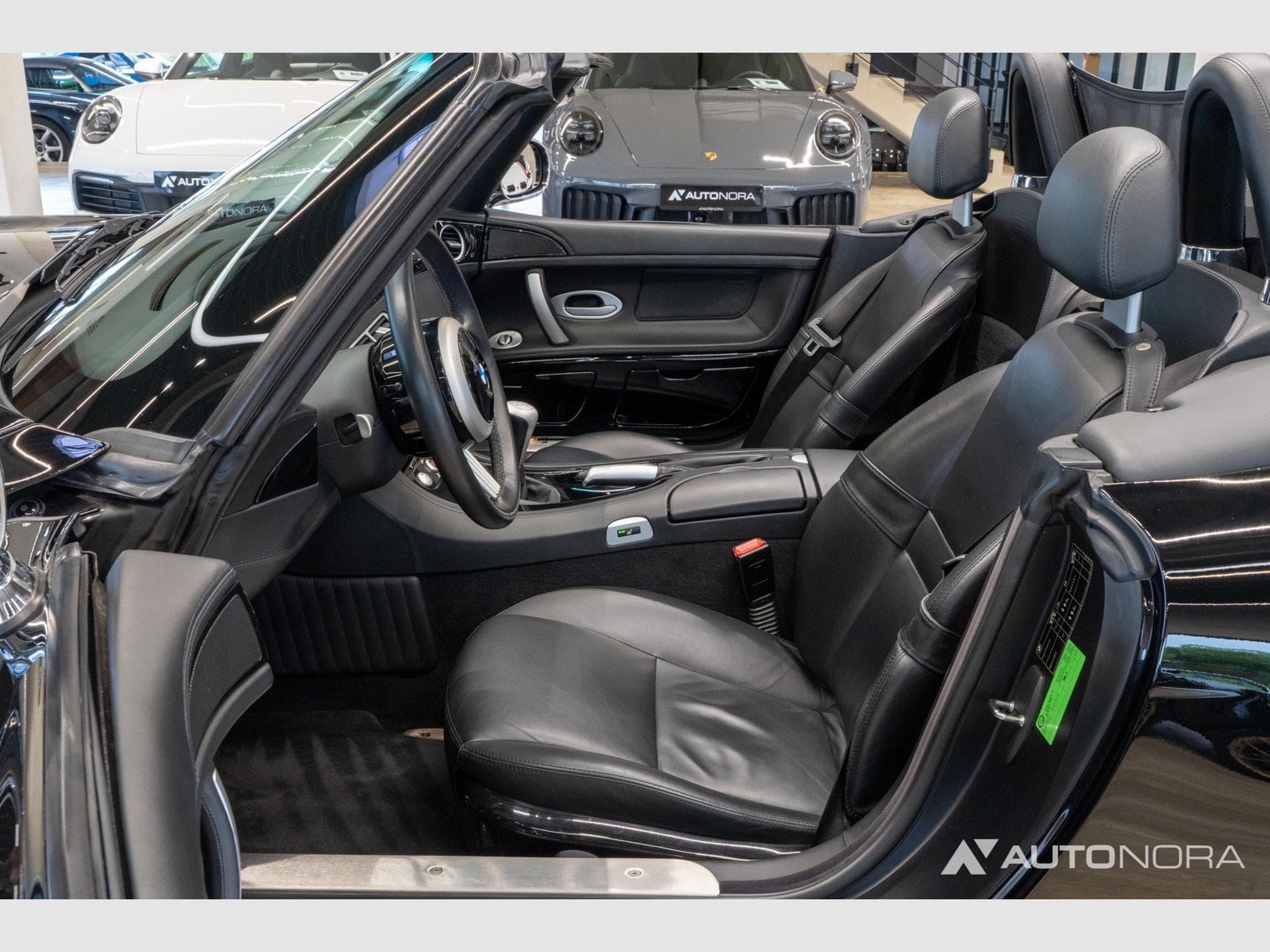 BMW Z8 Roadster (2002) - Photo 11